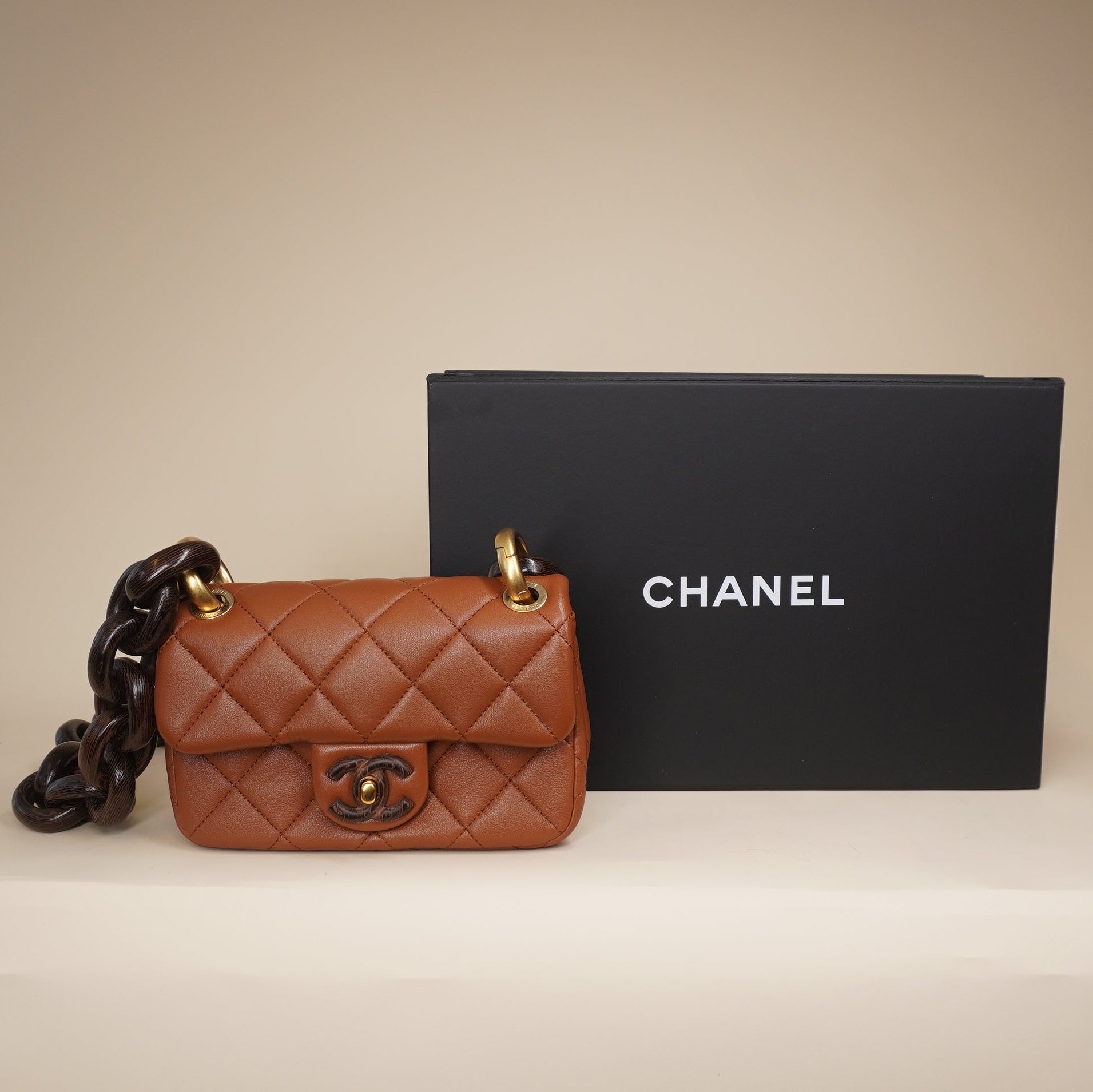 PRE-OWNED CC Lambskin Wenge Quilted Mini Fashion Wood Square Flap Light Brown 