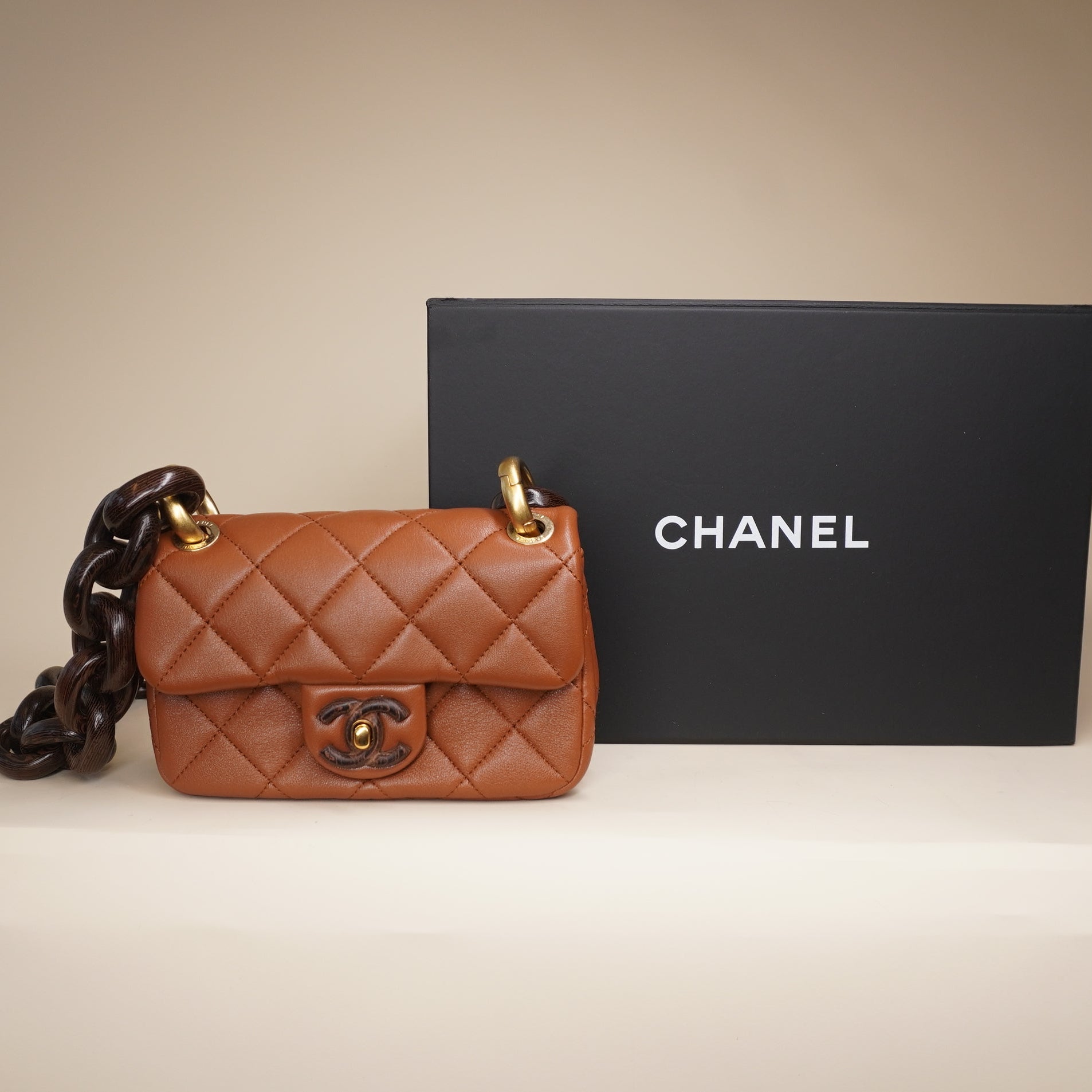 PRE-OWNED CC Lambskin Wenge Quilted Mini Fashion Wood Square Flap Light Brown 