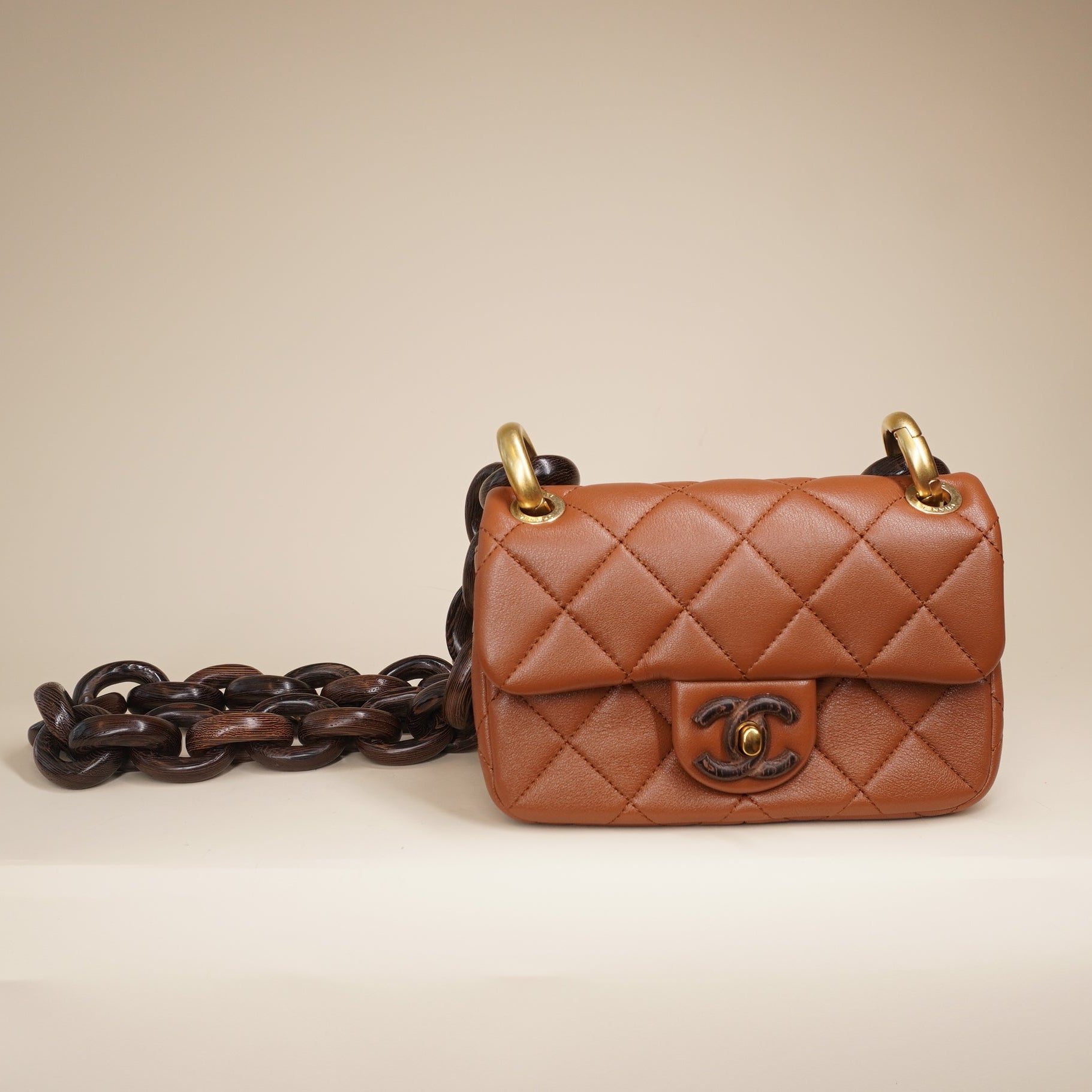 PRE-OWNED CC Lambskin Wenge Quilted Mini Fashion Wood Square Flap Light Brown 