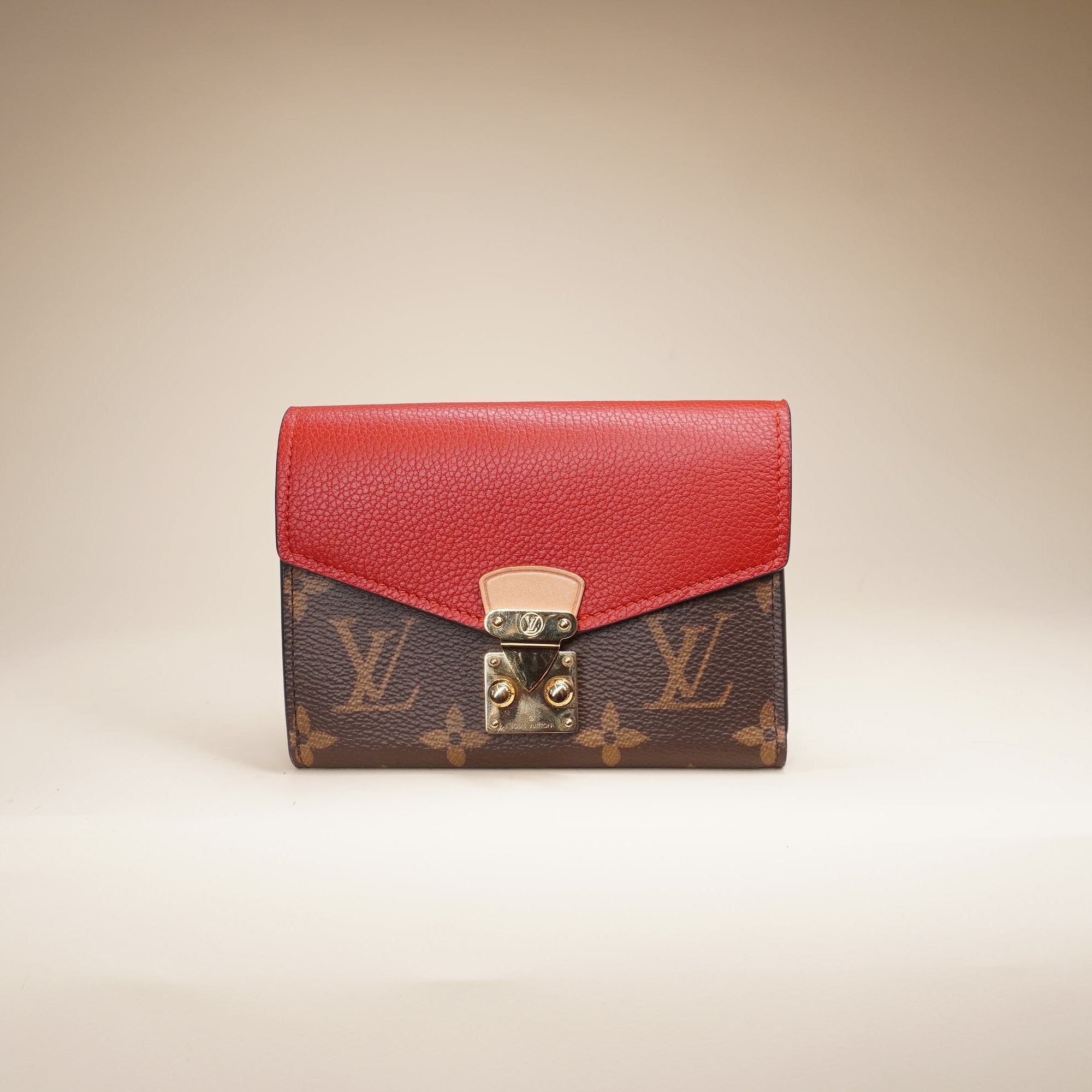 PRE-OWNED LV Pallas Wallet NM Monogram Canvas and Calfskin Compact