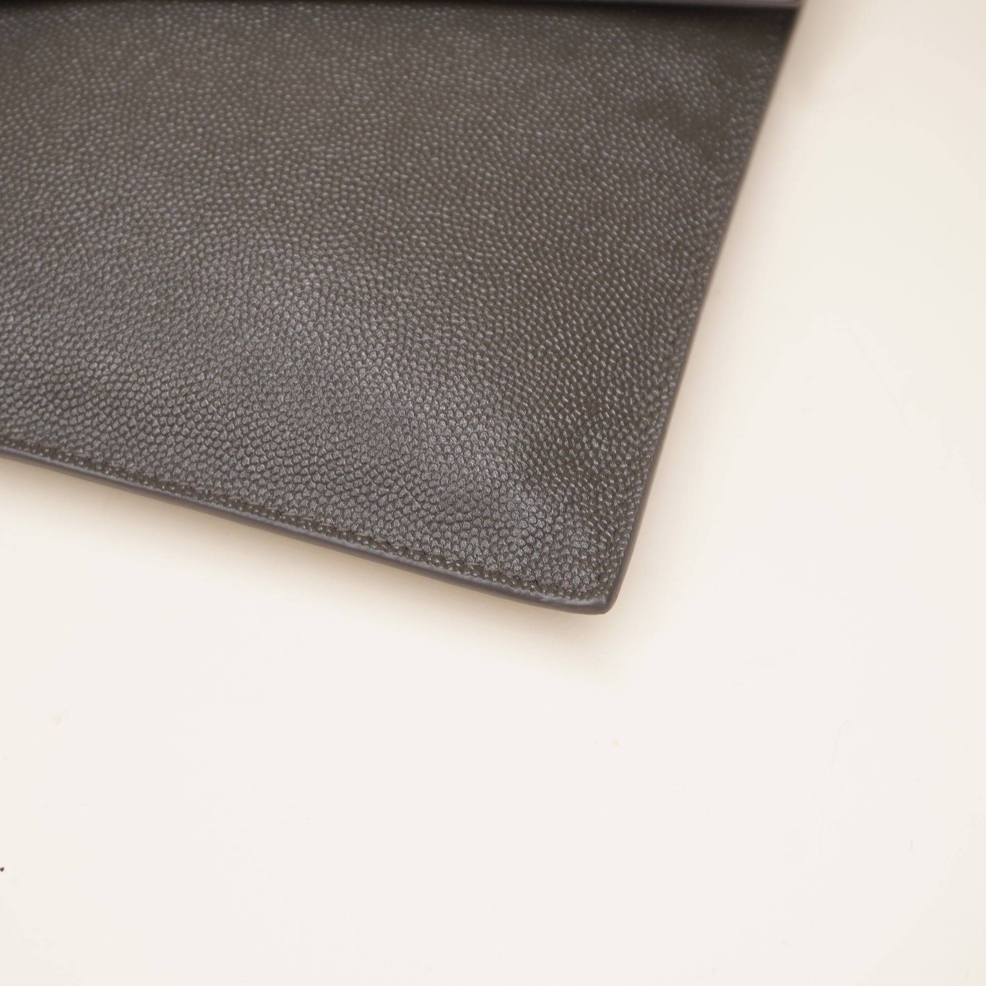 PRE-OWNED Grey Uptown Pouch in Grain de Poudre