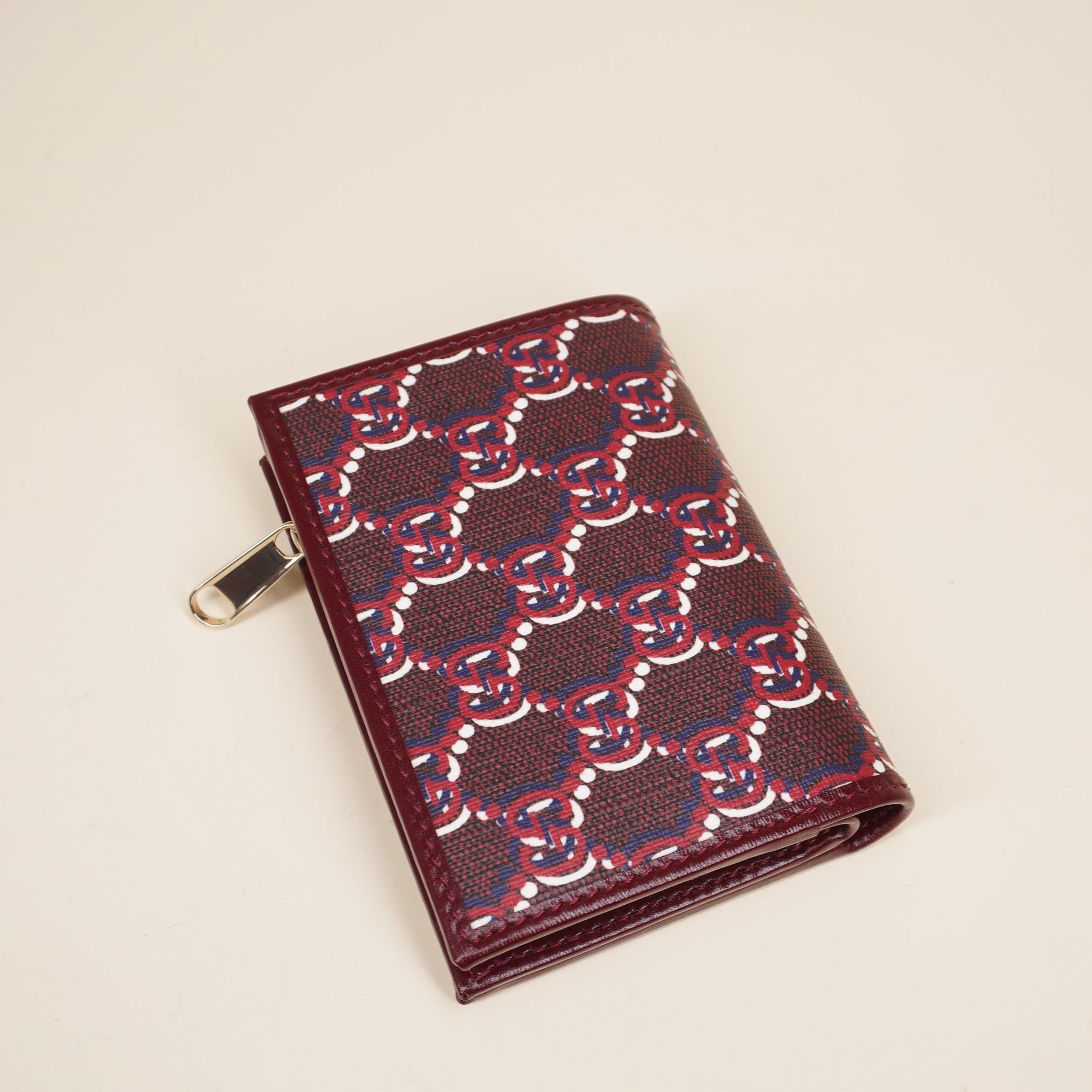 PRE-OWNED GG  Bordeaux GG Shadow Business Card Case