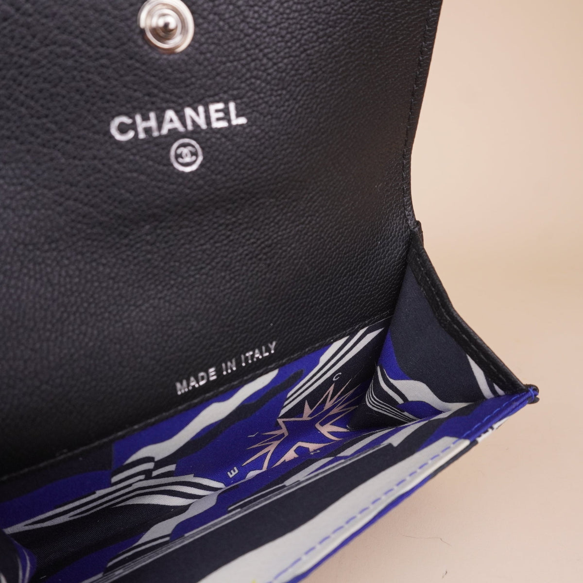 CHANEL - Grained Goatskin Leather Enamel and Gold-Colored Metal Black Card Holder