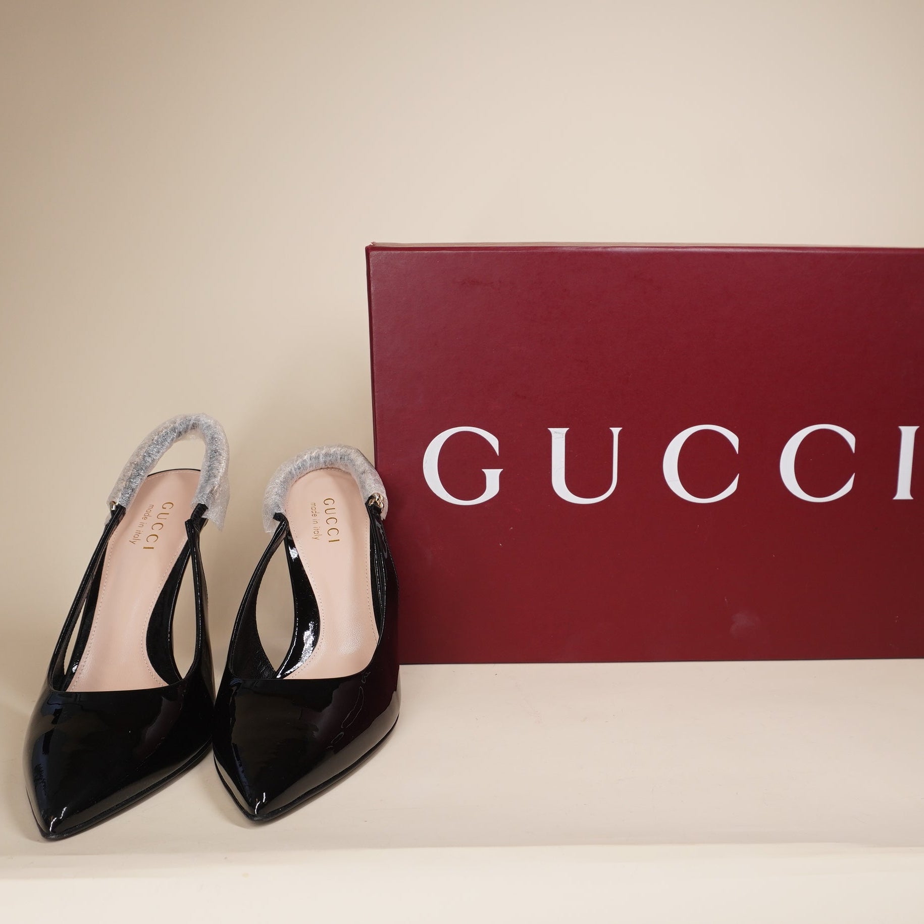 PRE-OWNED GG Signoria Slingback Pump Black Charol 7.5