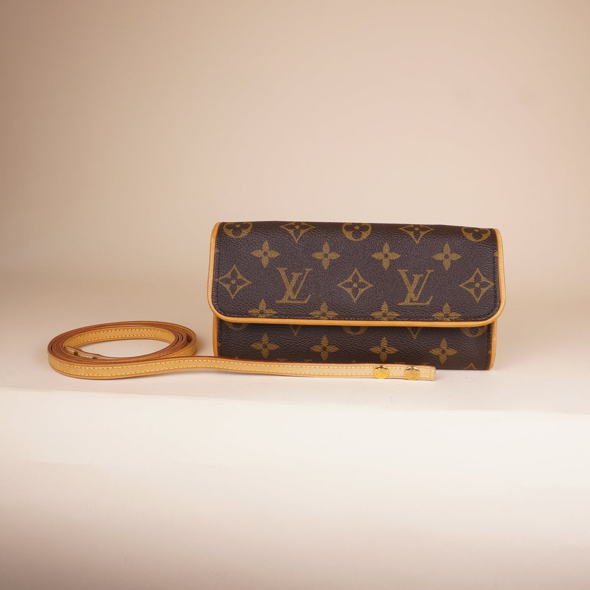 PRE-OWNED LV Monogram Pochette Twin PM