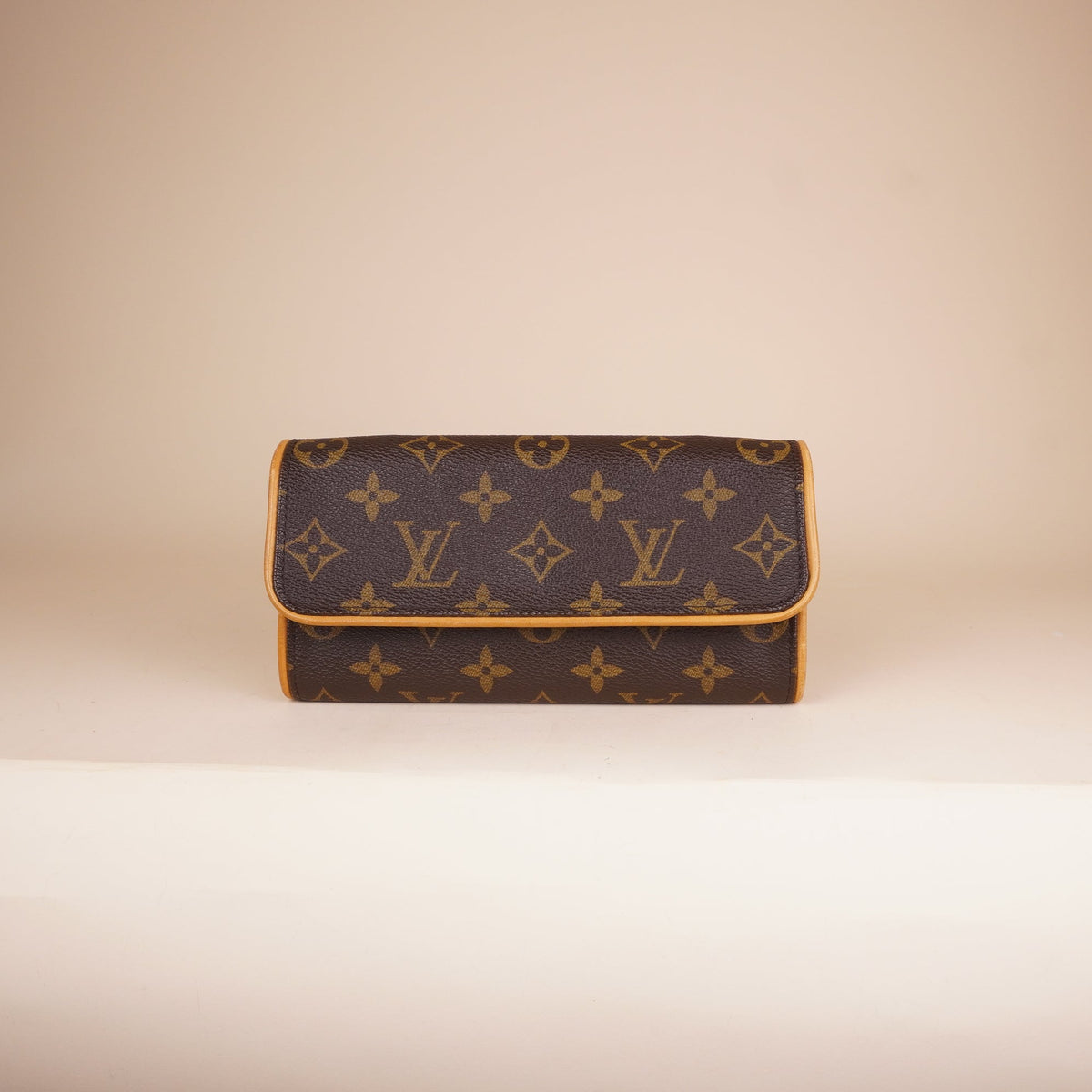 PRE-OWNED LV Monogram Pochette Twin PM