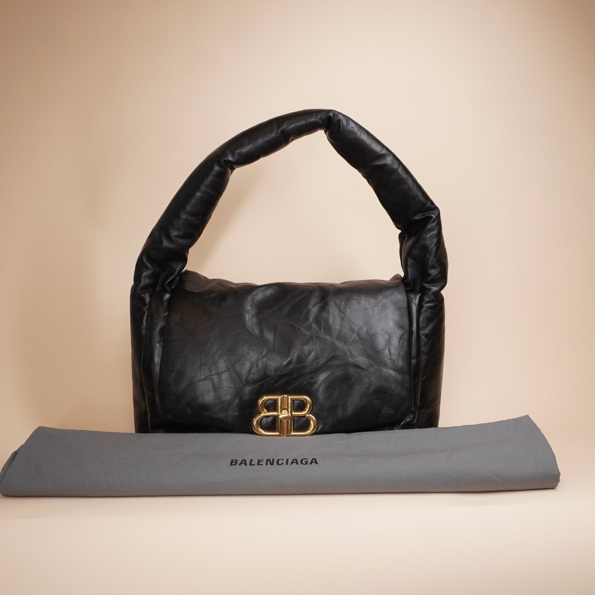 PRE-OWNED Leather Monaco Large Sling Bag Black Shoulder Bag