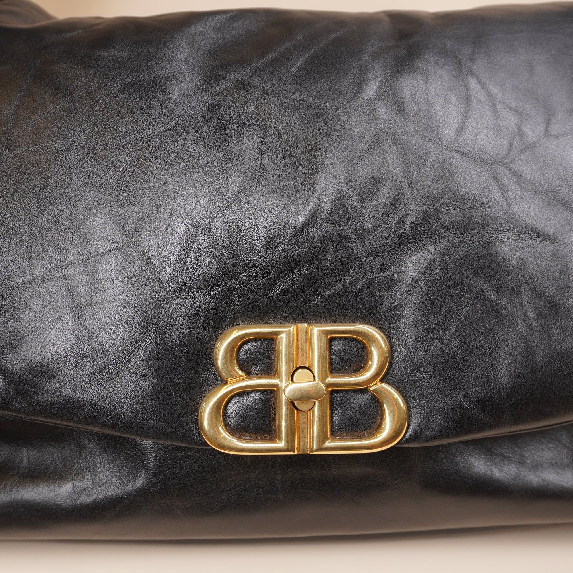 PRE-OWNED Leather Monaco Large Sling Bag Black Shoulder Bag