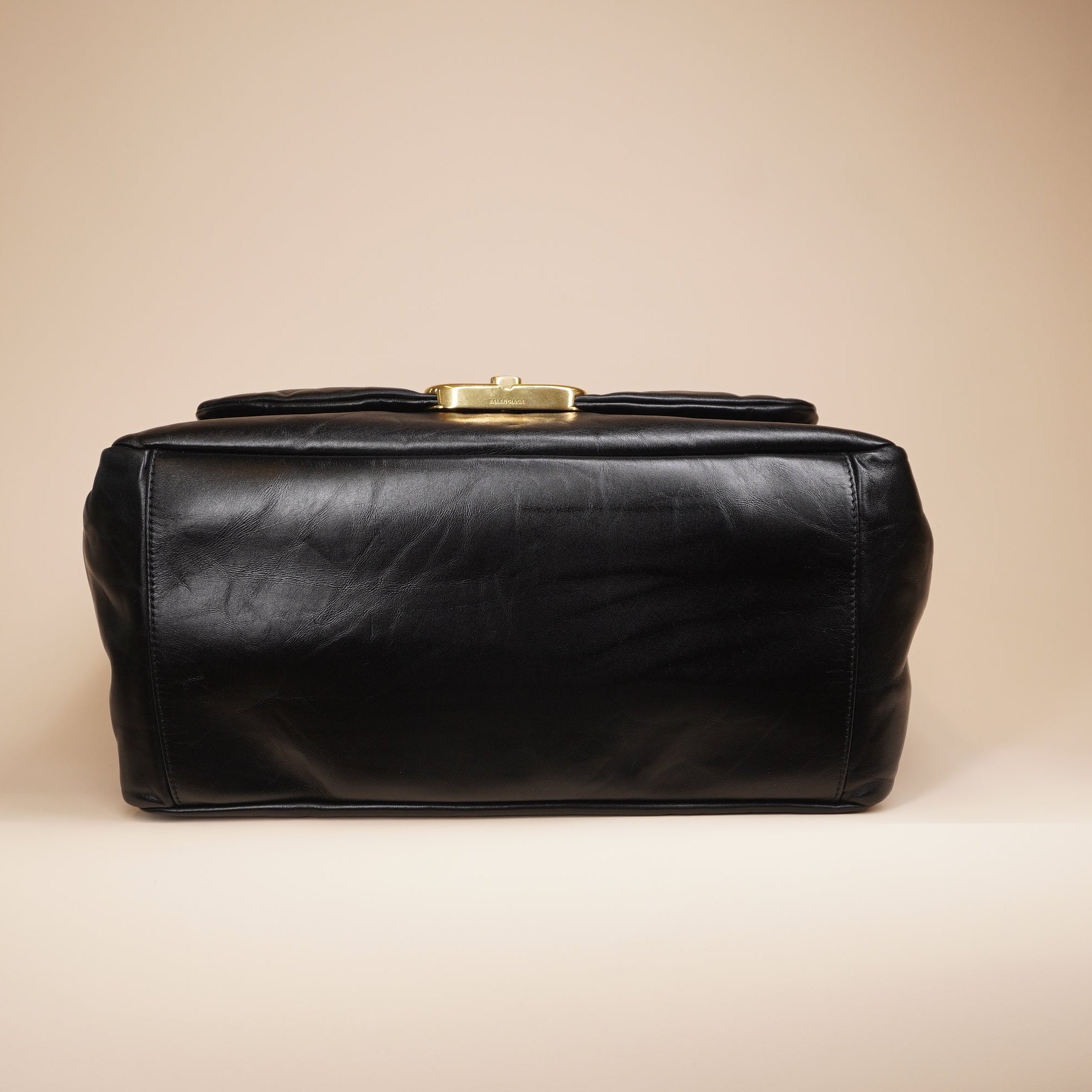 PRE-OWNED Leather Monaco Large Sling Bag Black Shoulder Bag