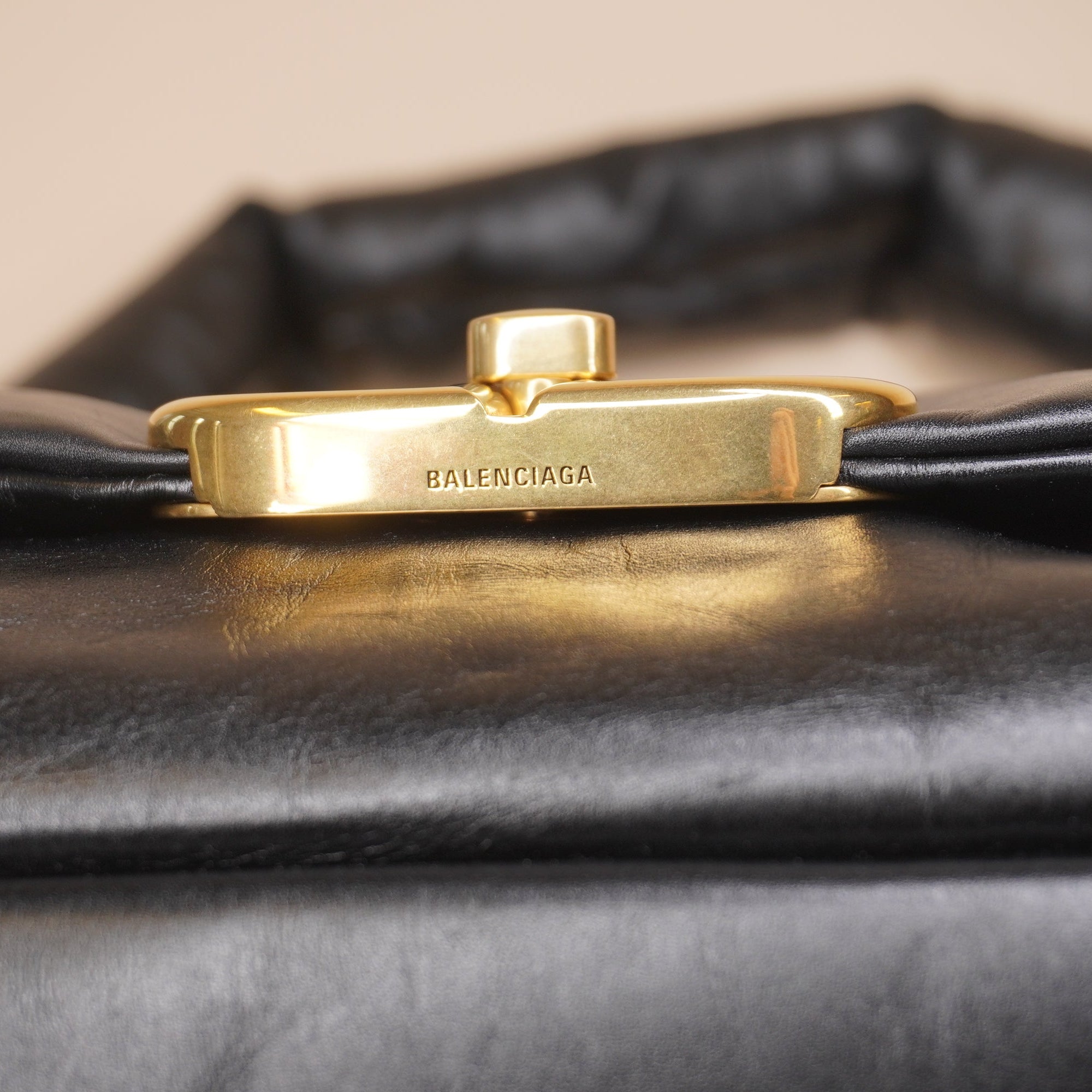 PRE-OWNED Leather Monaco Large Sling Bag Black Shoulder Bag