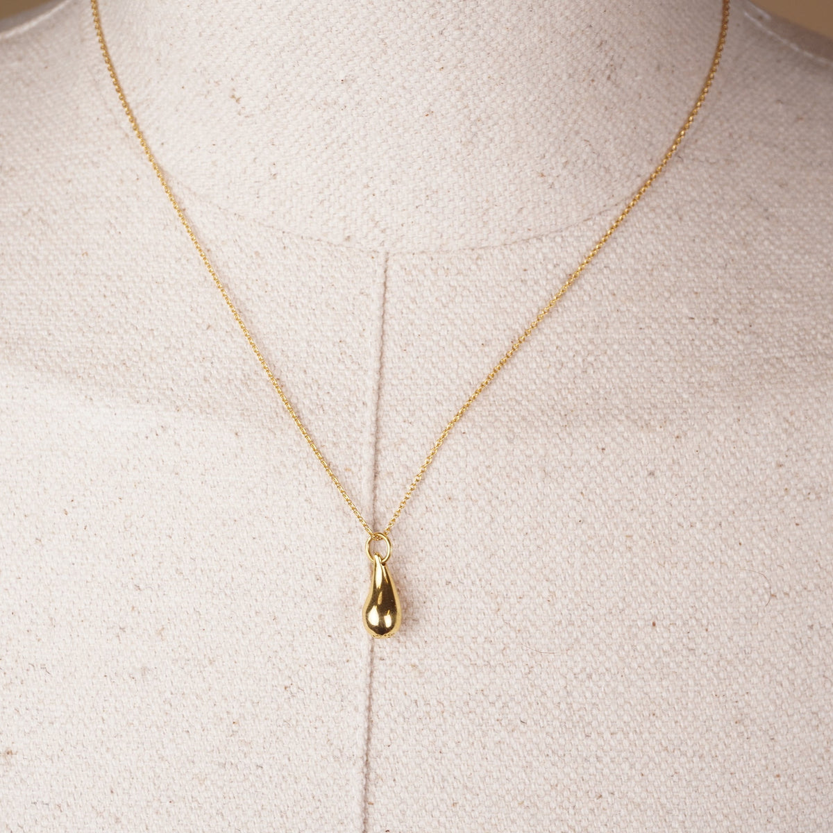 PRE-OWNED Elsa Peretti 18K Yellow Gold Teardrop Pendant Necklace