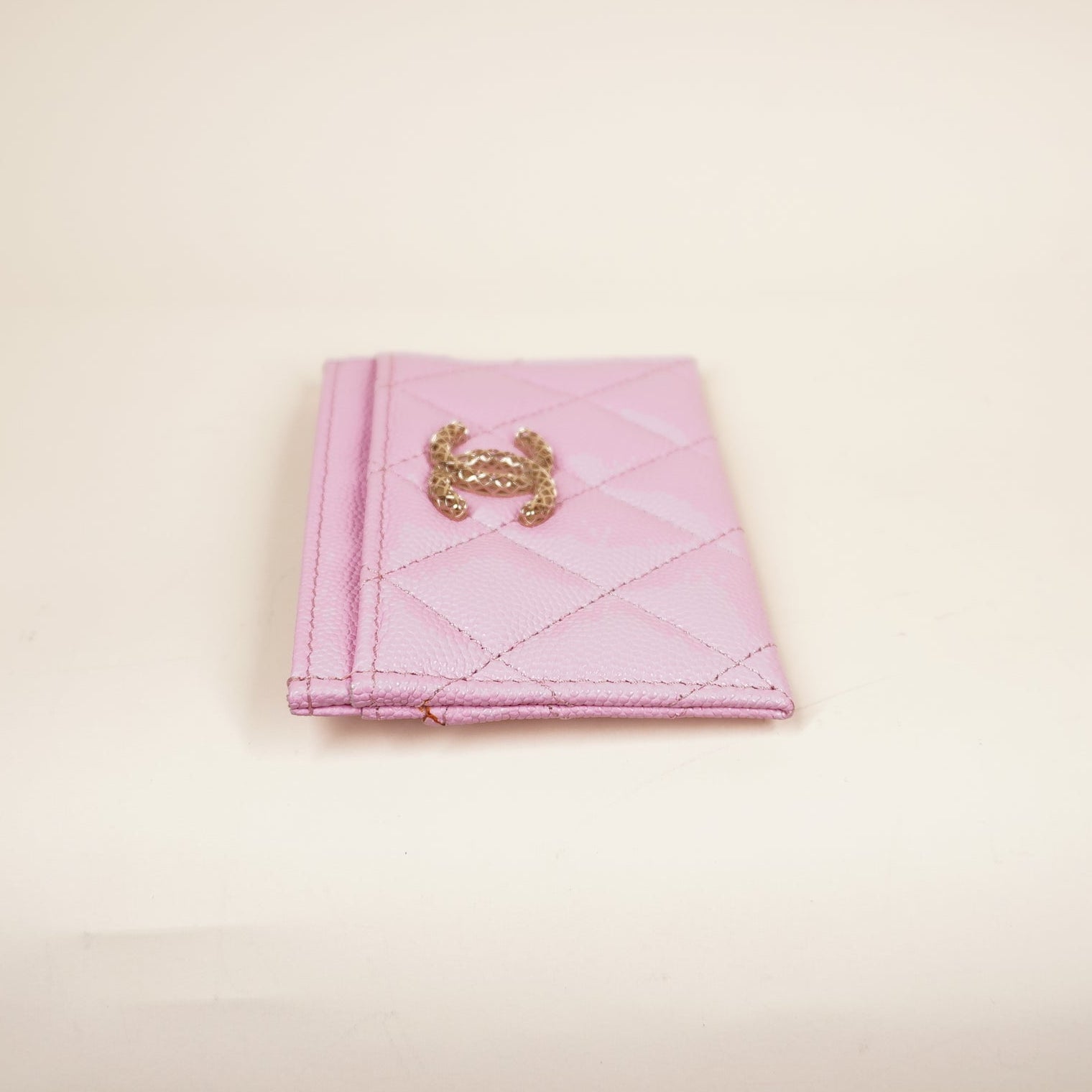 PRE-OWNED CC Matelasse Card Case Pink Calfskin