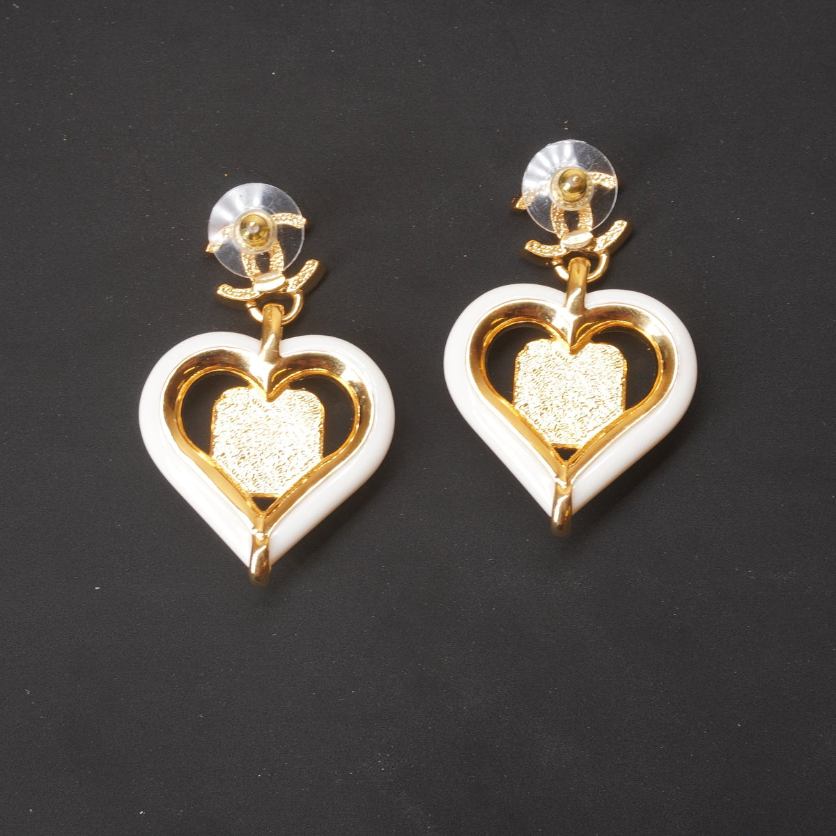 PRE-OWNED Gold-Tone CC White Enamel Heart Drop Earrings with Red Resin Stone