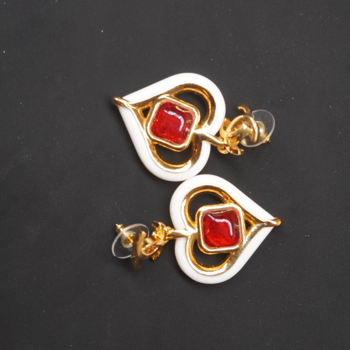 PRE-OWNED Gold-Tone CC White Enamel Heart Drop Earrings with Red Resin Stone