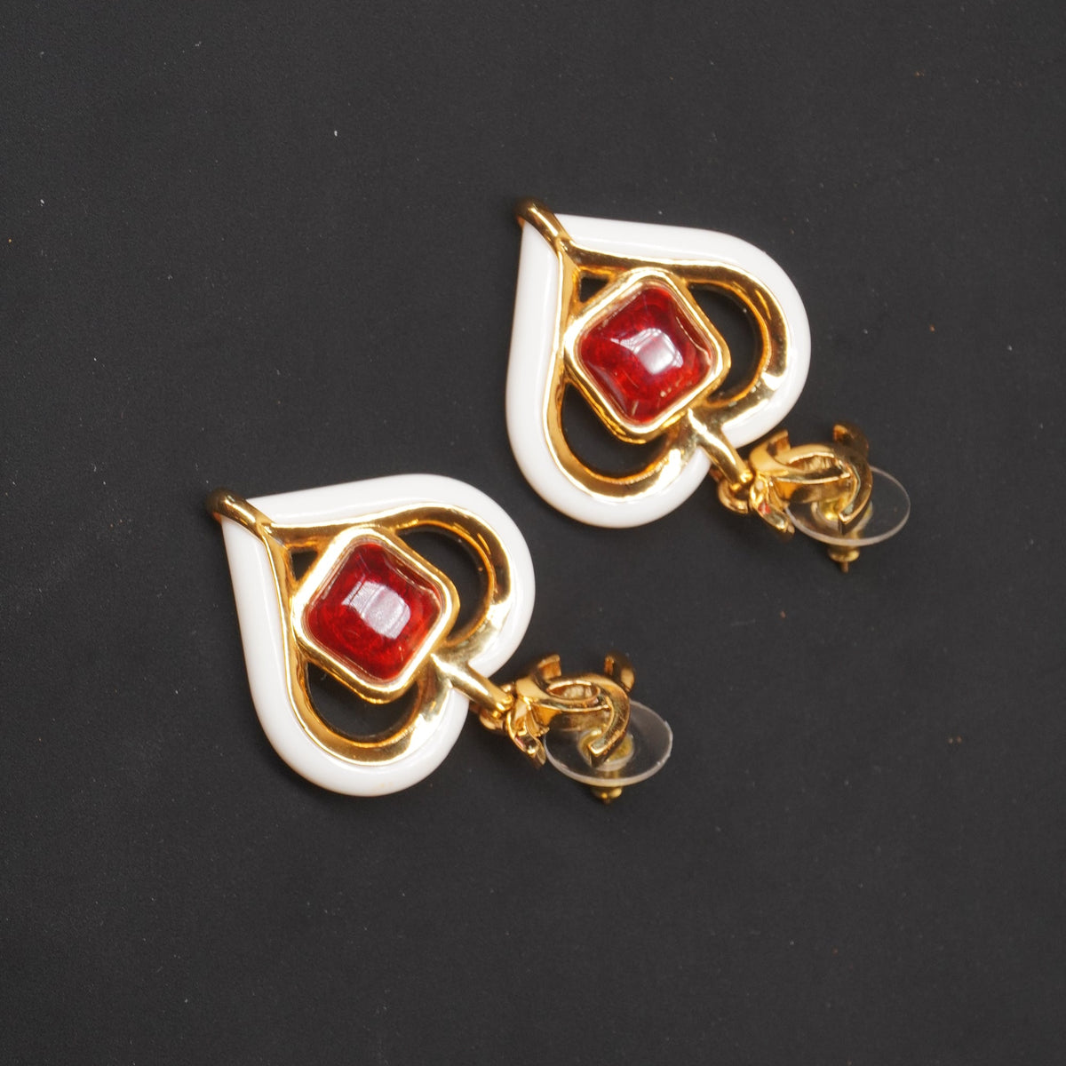 PRE-OWNED Gold-Tone CC White Enamel Heart Drop Earrings with Red Resin Stone