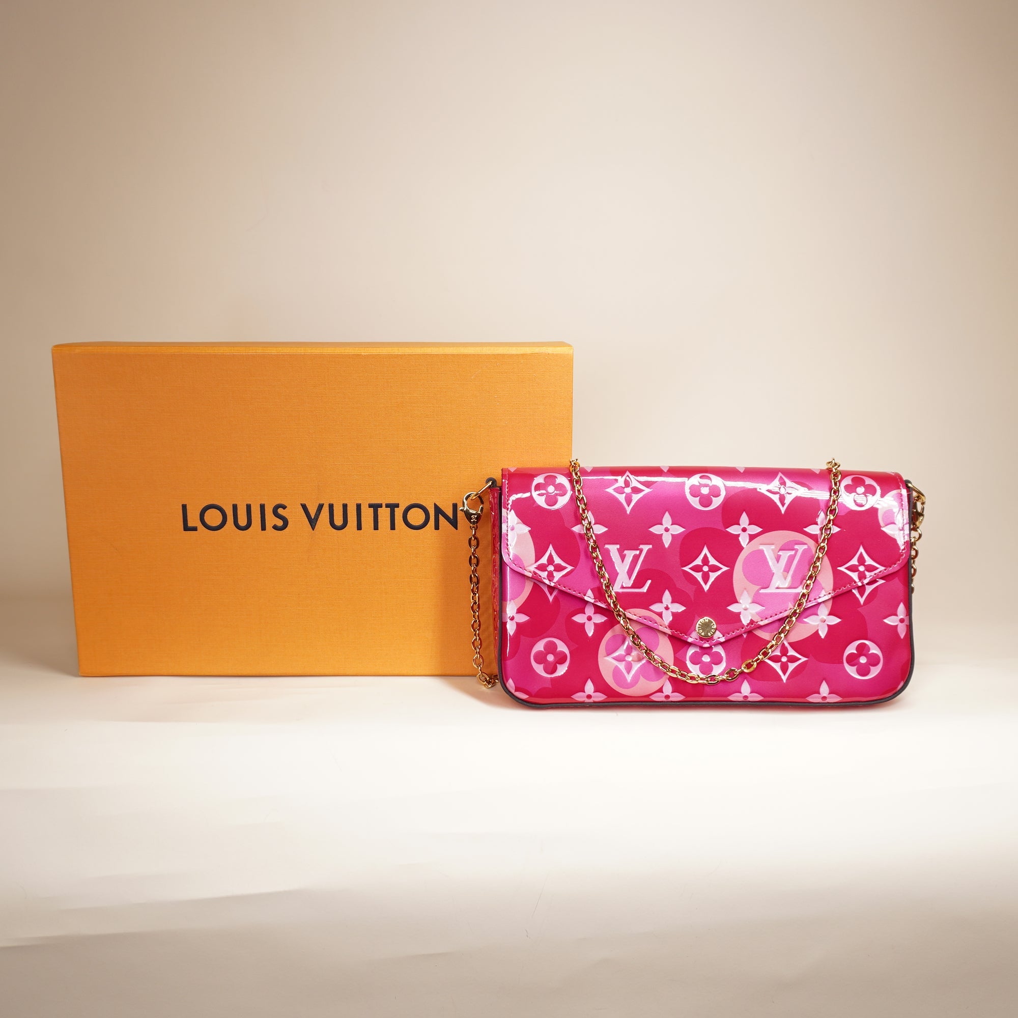 PRE-OWNED LV Vernis Valentine Pochette Felicie Chain Wallet Fuchsia