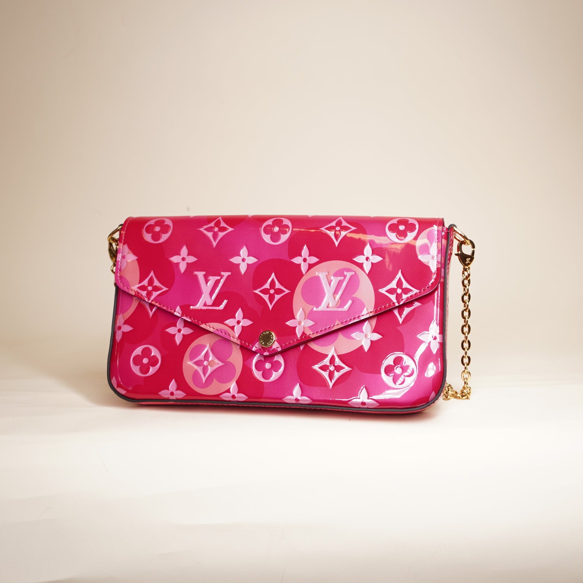 PRE-OWNED LV Vernis Valentine Pochette Felicie Chain Wallet Fuchsia