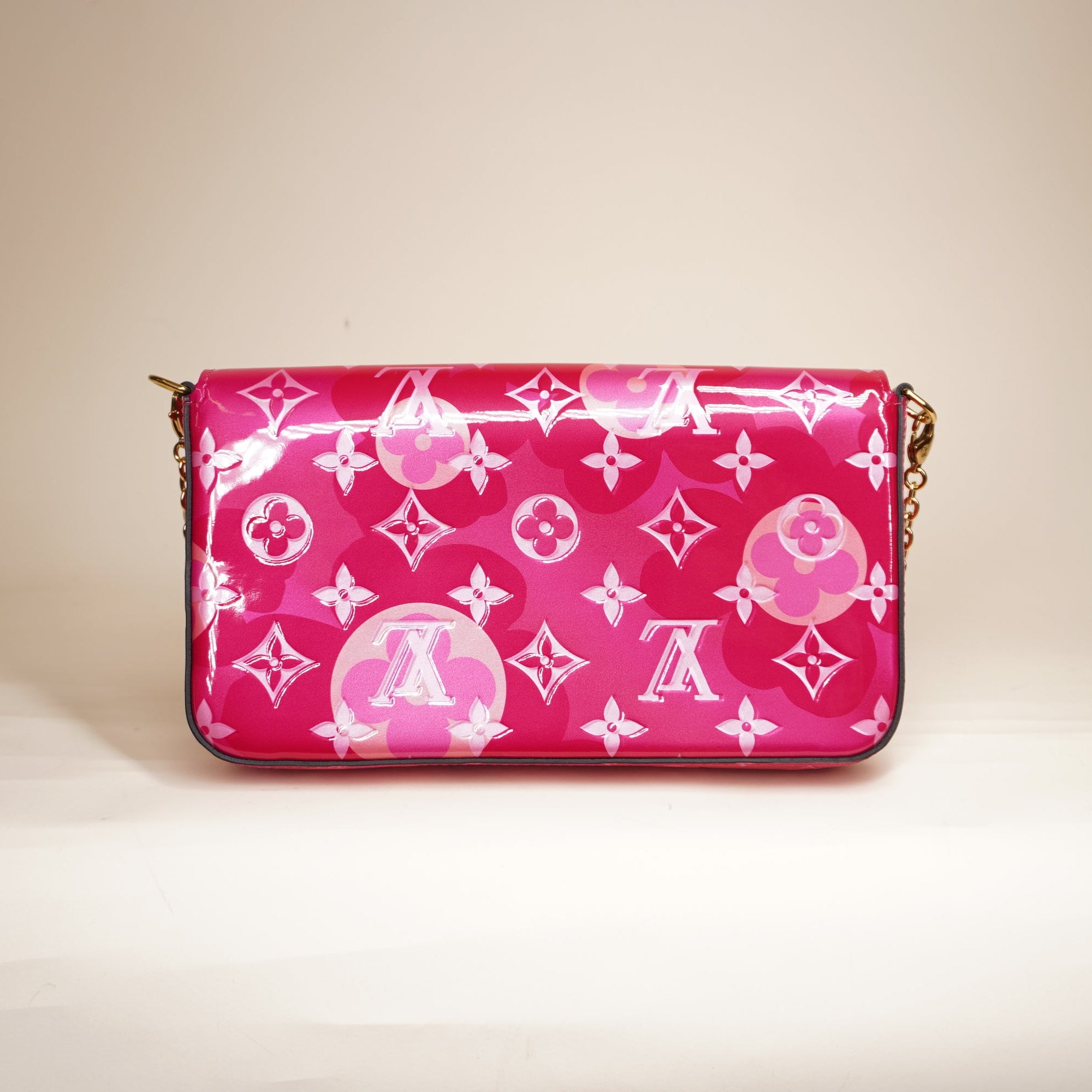 PRE-OWNED LV Vernis Valentine Pochette Felicie Chain Wallet Fuchsia