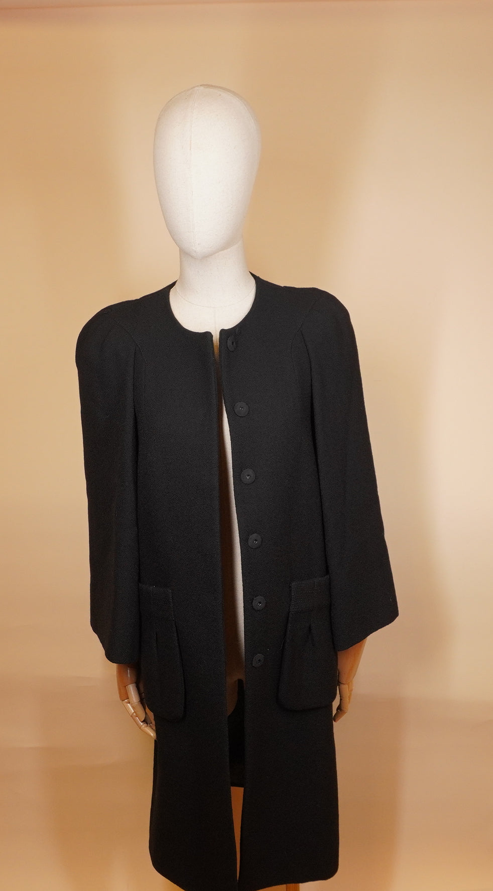 PRE-OWNED GG Vintage Collarless Black Wool Coat SIZE XS/S