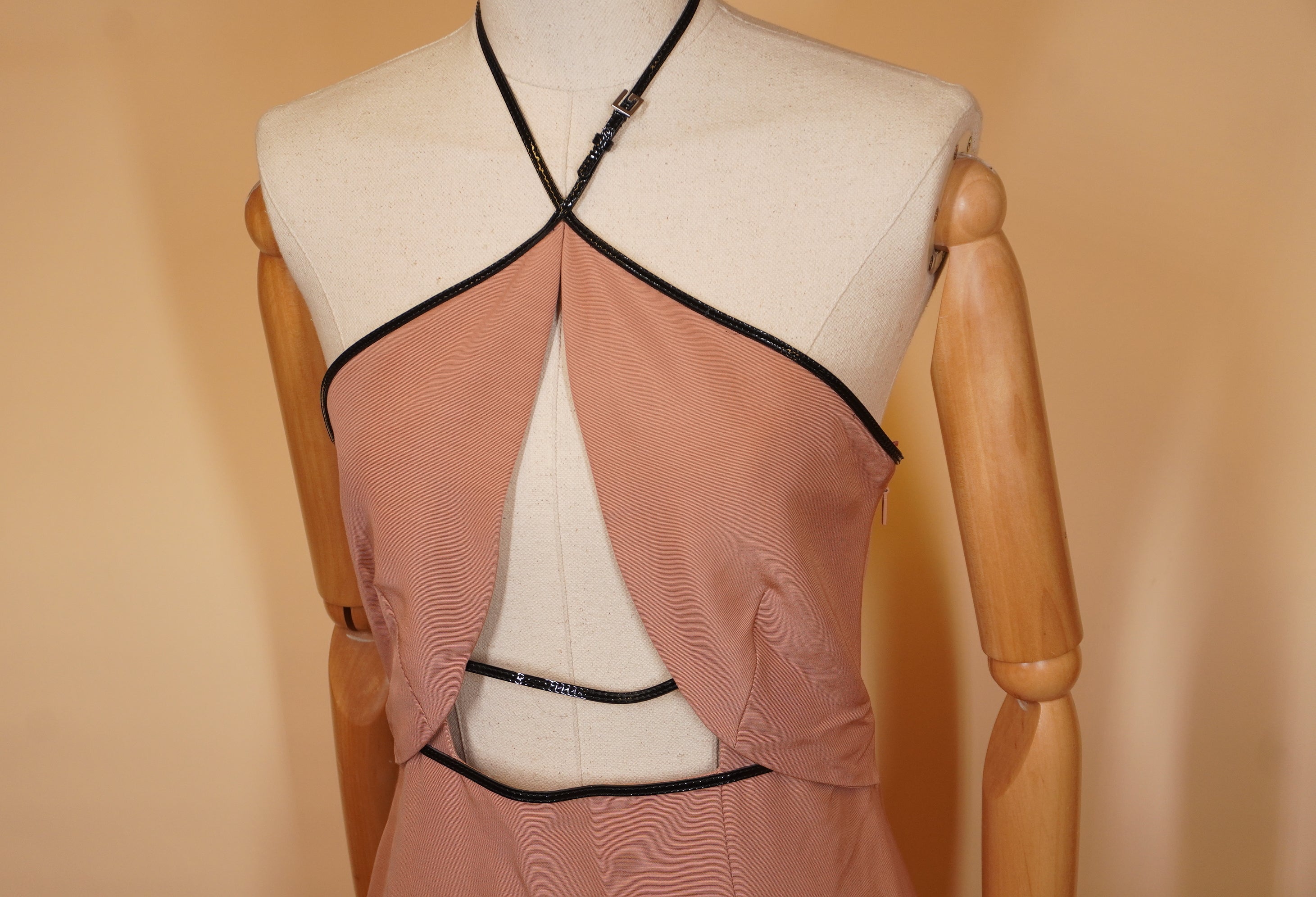 PRE-OWNED Gucci2020 - Halter Neck Keyhole Long Dress