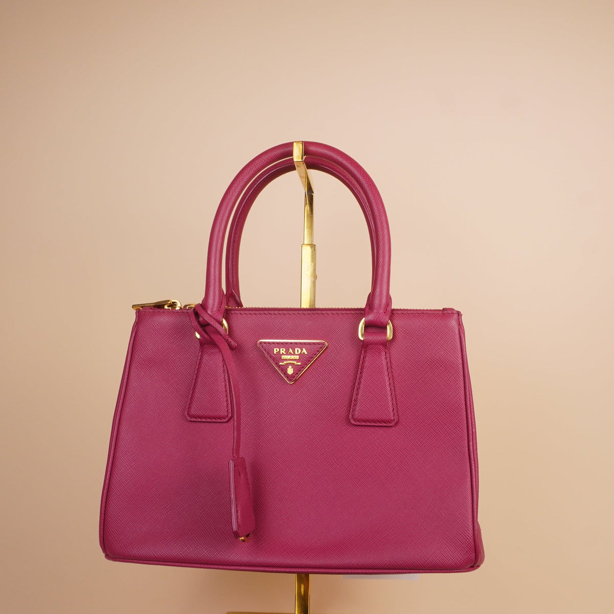 PRE-OWNED Small Galleria Saffiano Leather Tote Bag in Fuchsia Pink