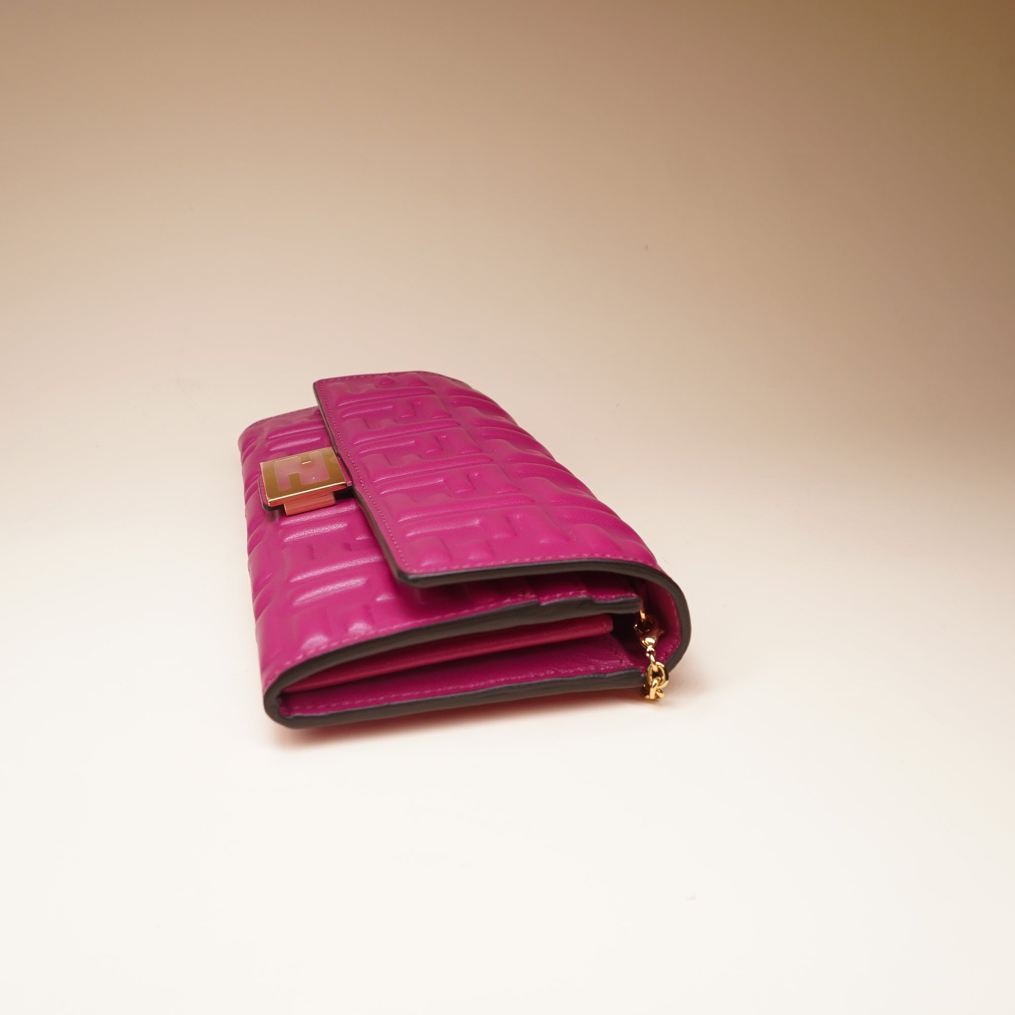Nappa Matisse FF Embossed Continental Wallet On Chain Ciclamino Pilar