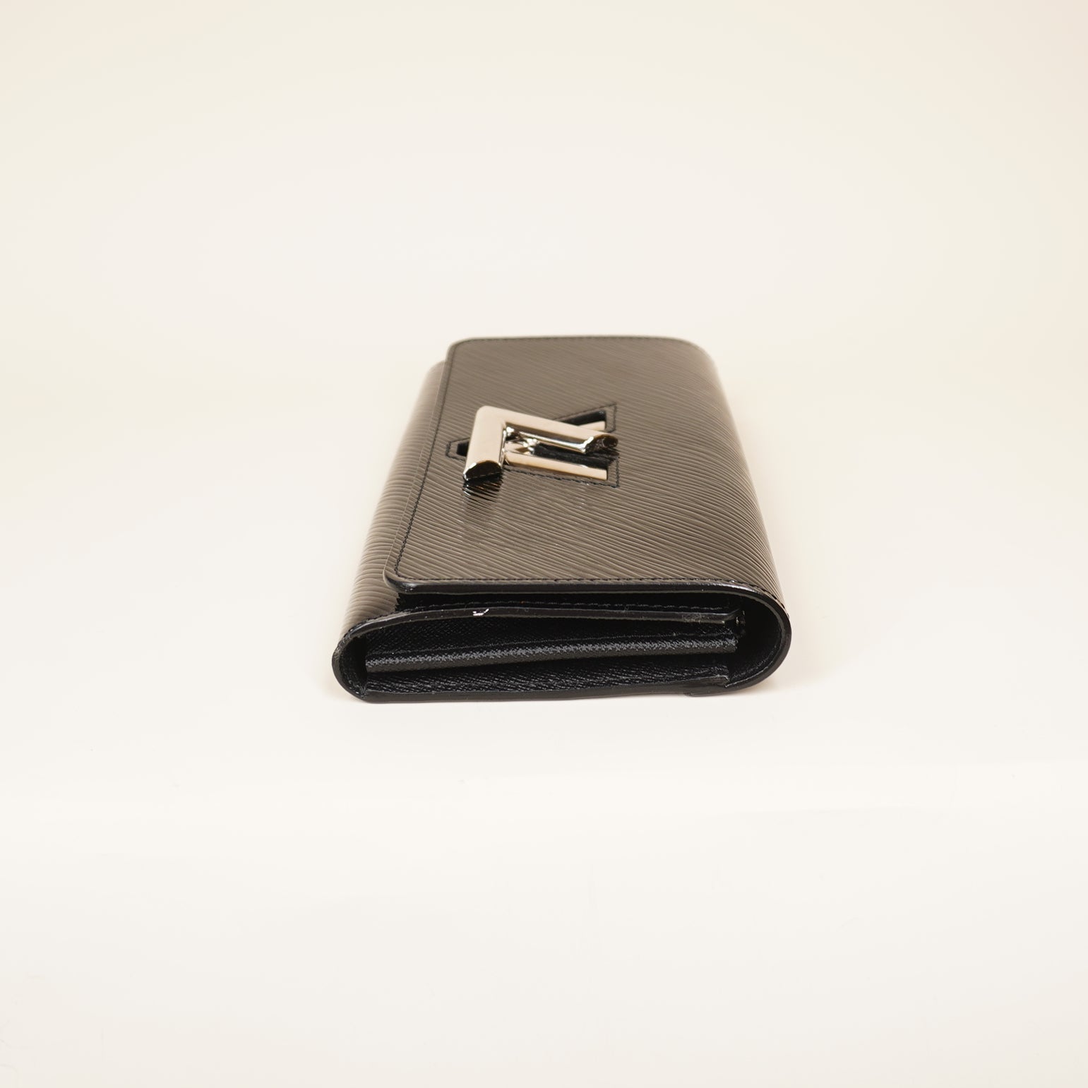 PRE-OWNED LV Epi Twist Long Wallet Black