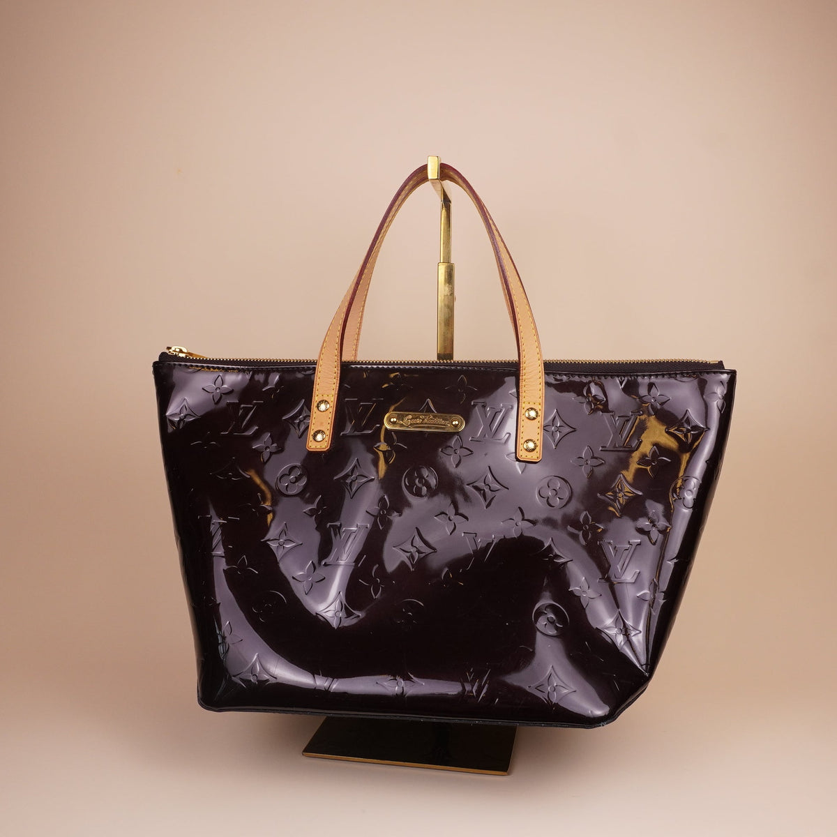 PRE-OWNED LV Vernis Bellevue GM Amarante