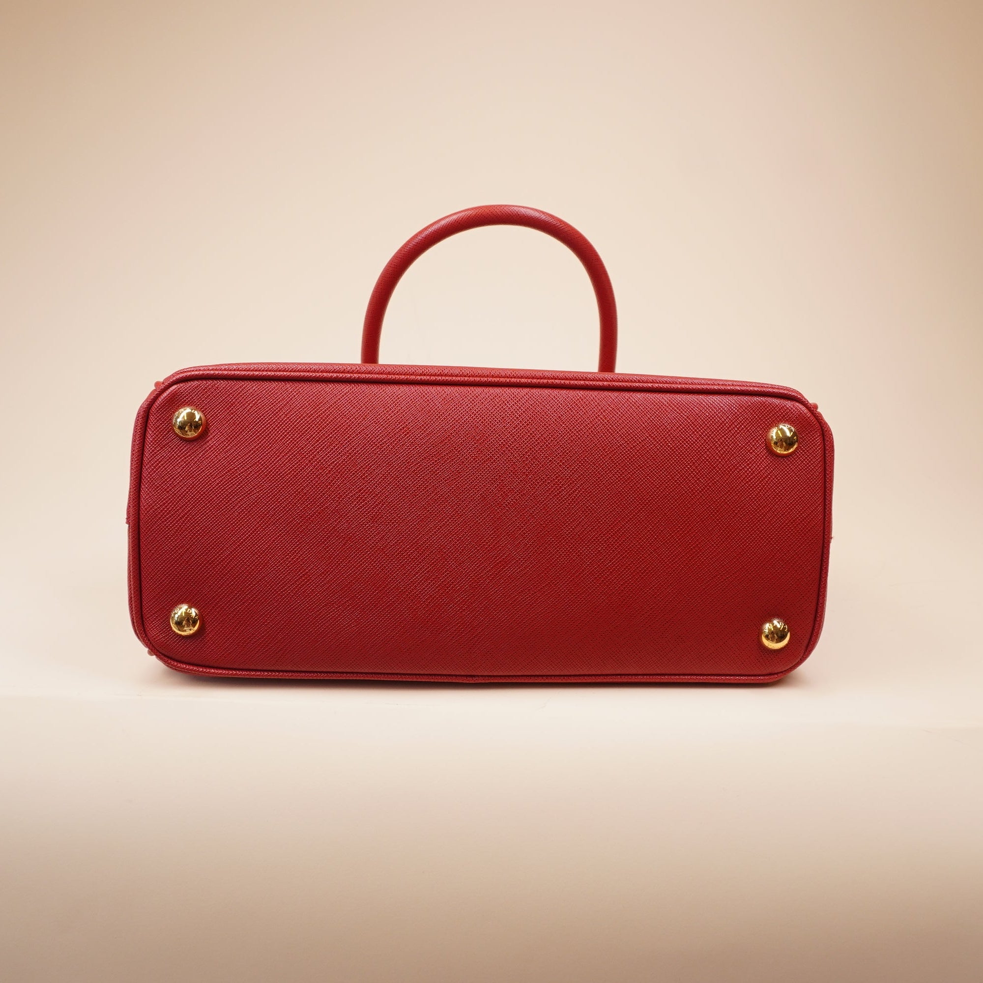 PRE-OWNED Red Saffiano Medium Galleria Double Zip Tote Fuoco