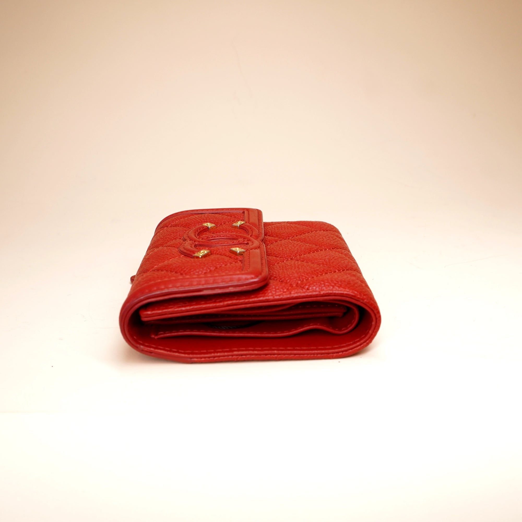 PRE-OWNED CC Tri-fold Red Figurine Compact Wallet Caviar Skin