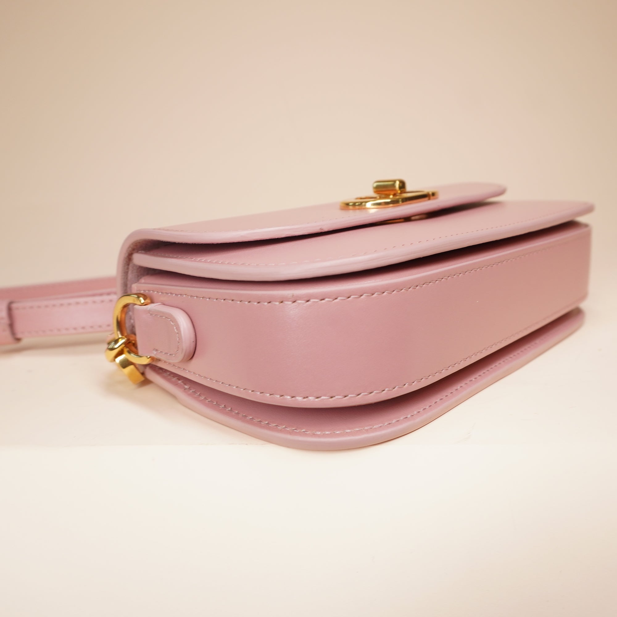 PRE-OWNED Leather Ligth Pink 30 Montaigne Shoulder Bag