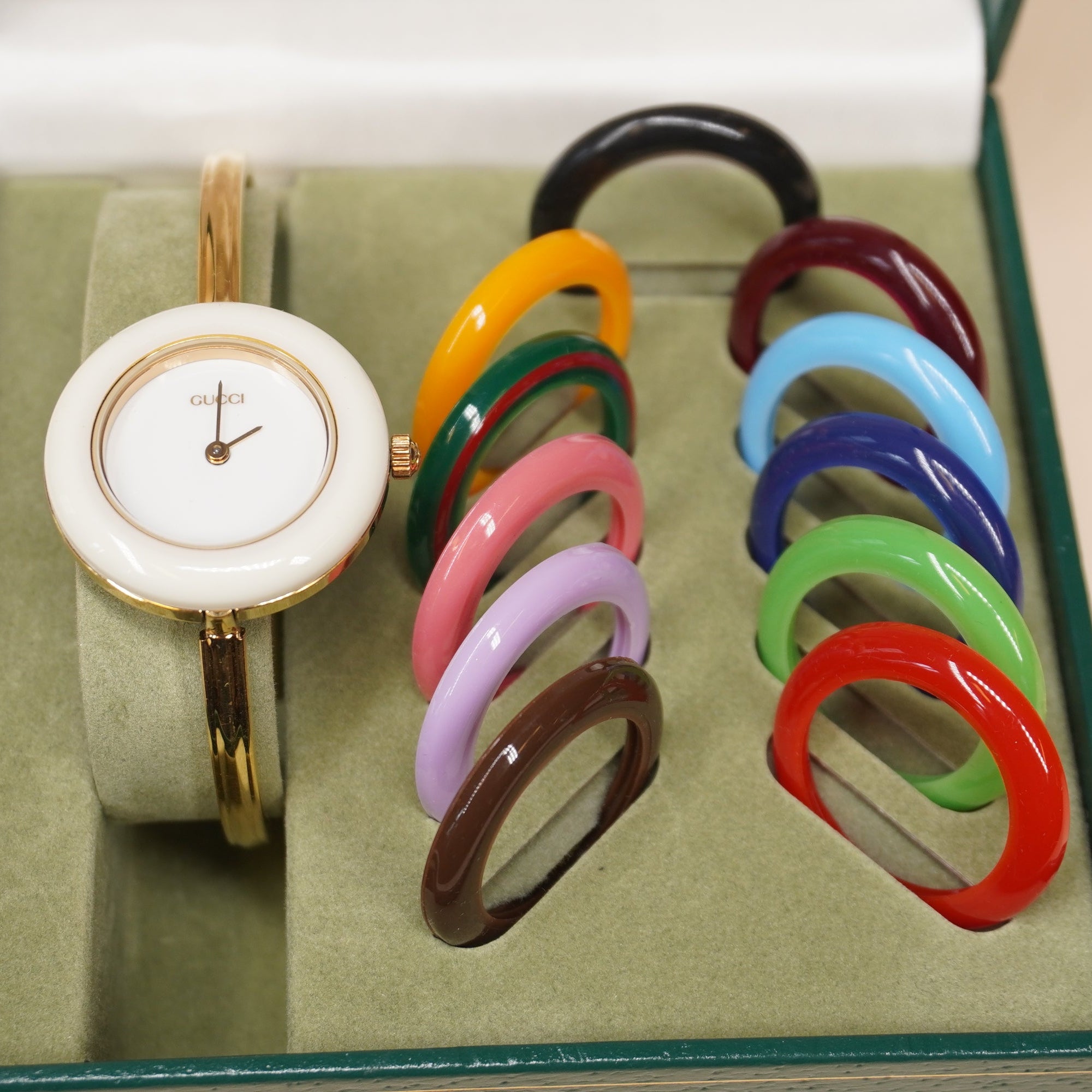 PRE-OWNED GG Vintage Interchangeable Bezel Watch