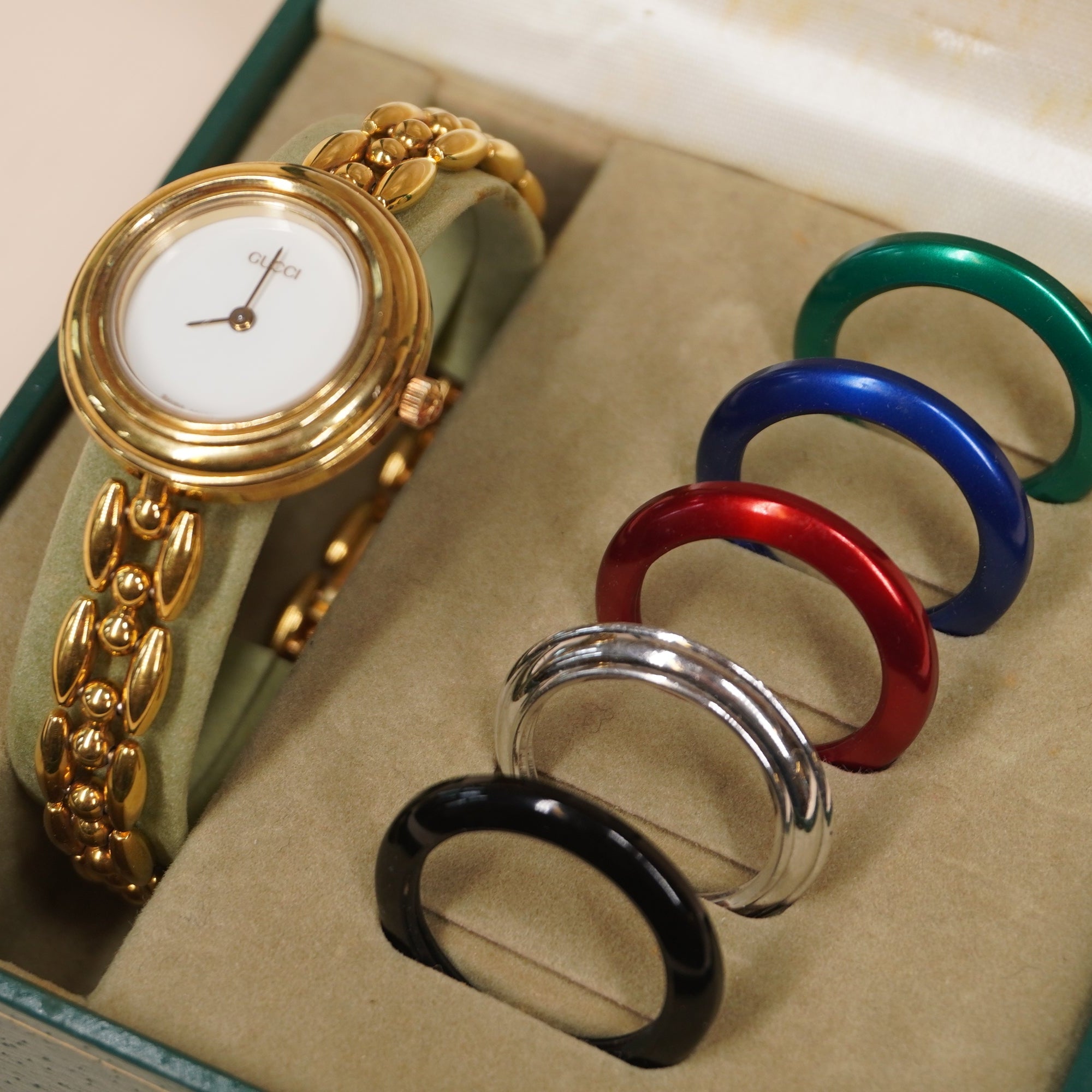 PRE-OWNED GG Vintage Interchangeable Bezel Watch