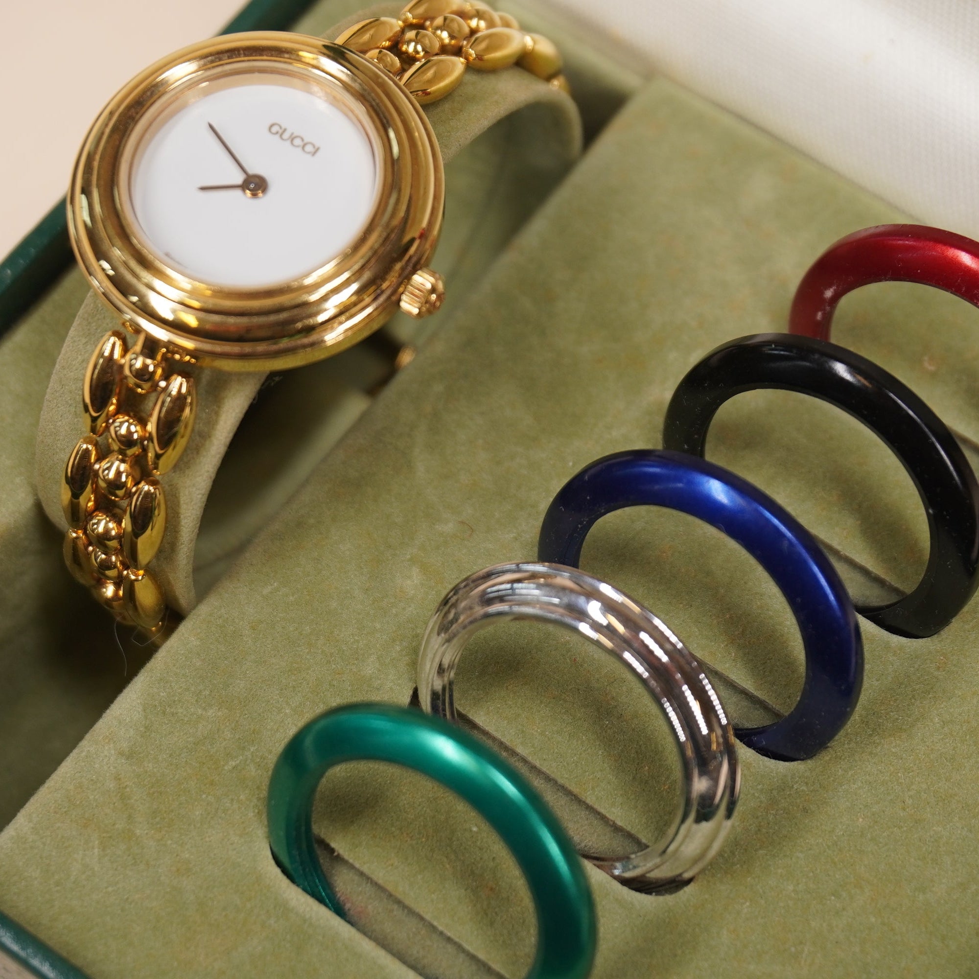 PRE-OWNED GG Vintage Interchangeable Bezel Watch