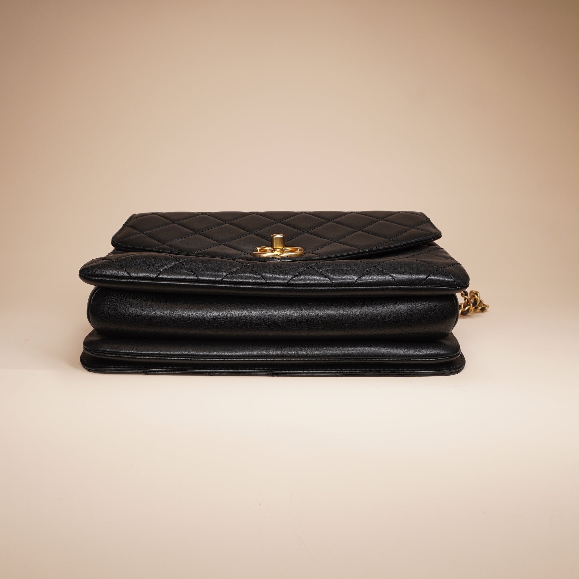 PRE-OWNED CC Black Calfskin Quilted Coco Handle Envelope Flap
