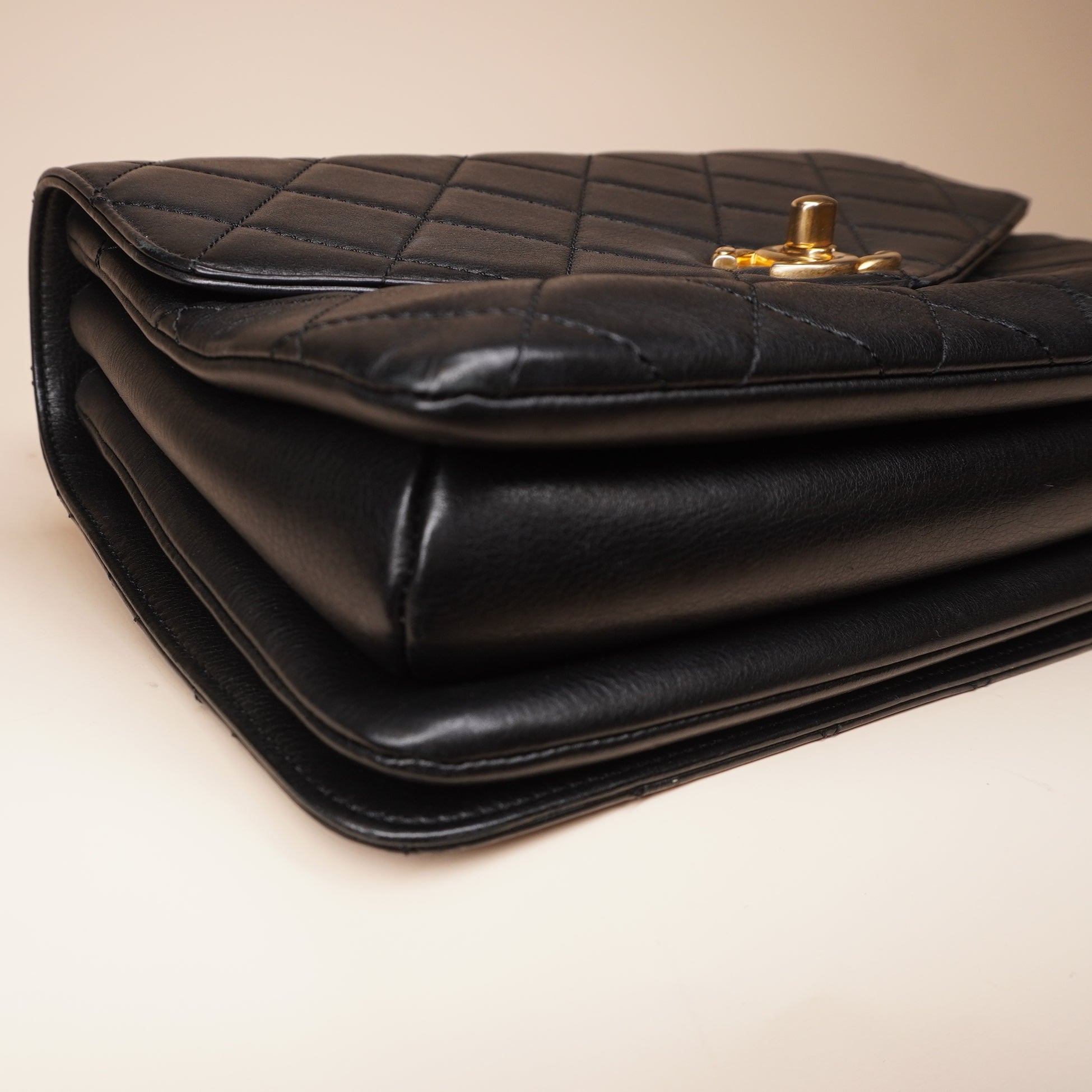 PRE-OWNED CC Black Calfskin Quilted Coco Handle Envelope Flap