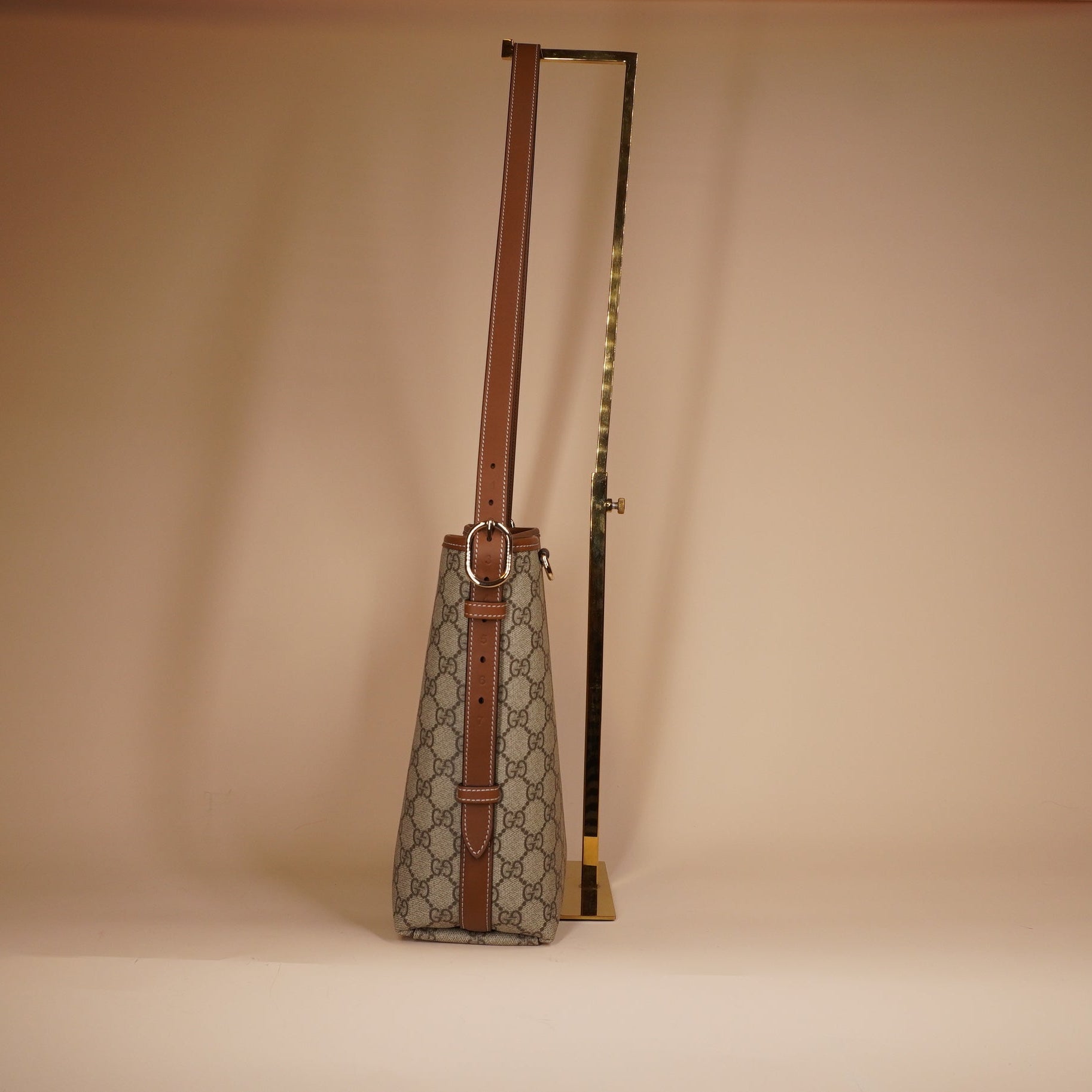 PRE-OWNED GG Emblem small shoulder bag in beige and brown GG fabric
