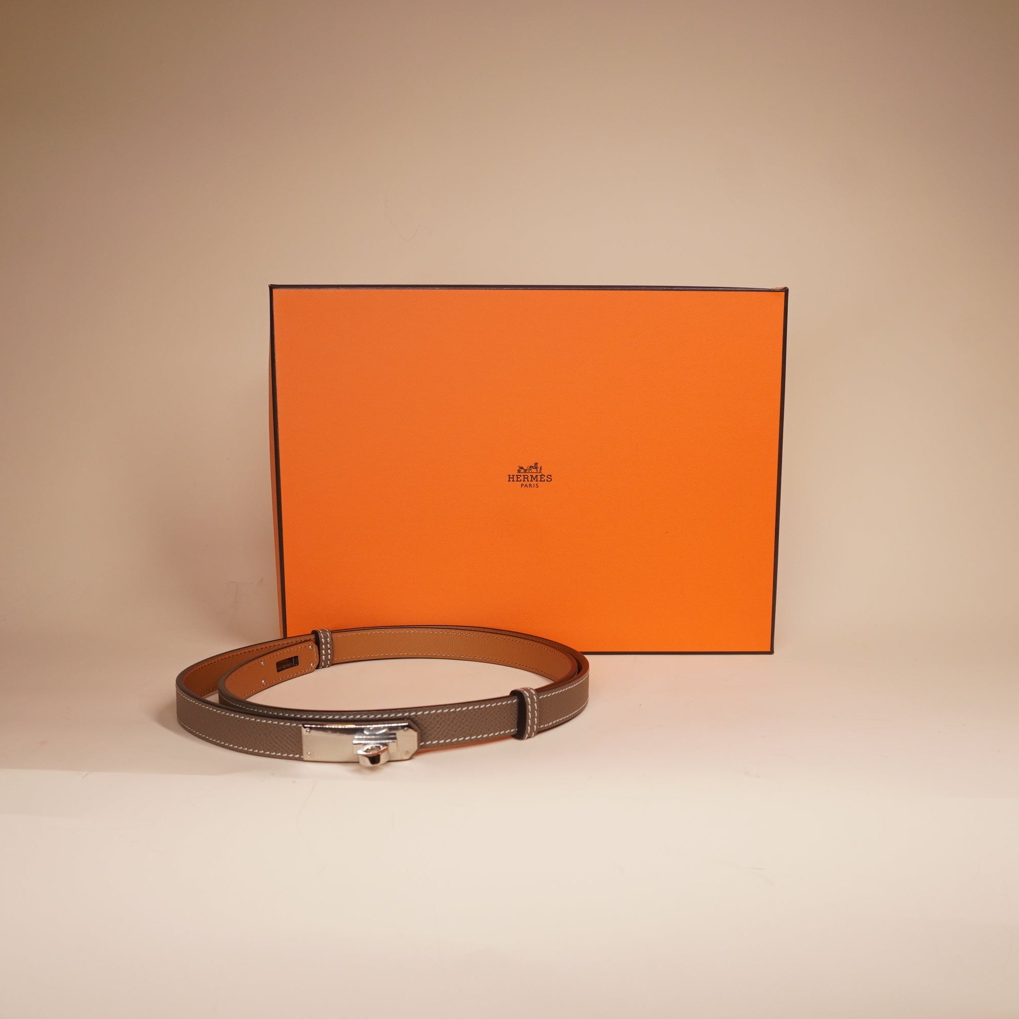 PRE-OWNED Epsom Kelly Etoupe Leather Belt
