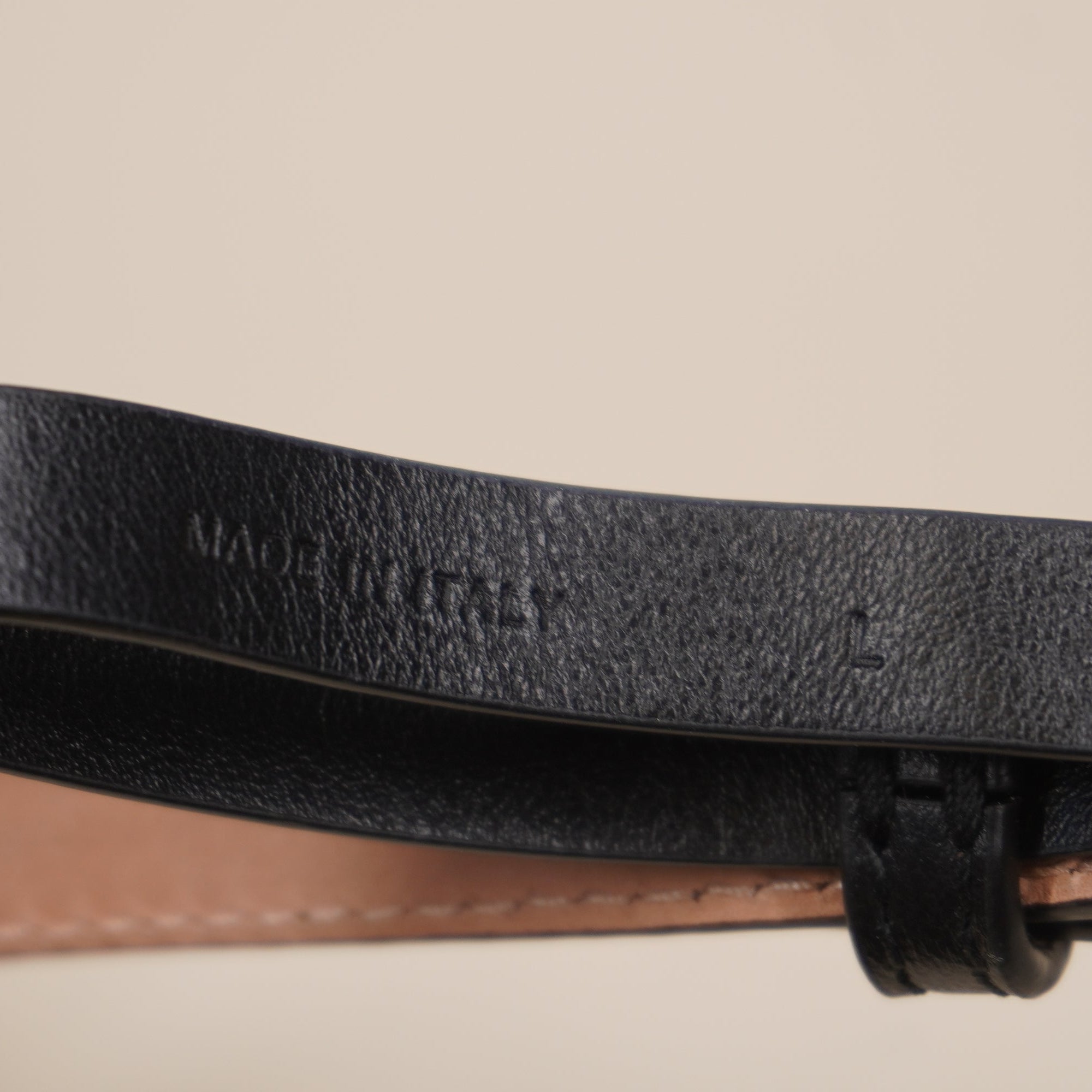 PRE-OWNED The Chloé Iconic Belt size L