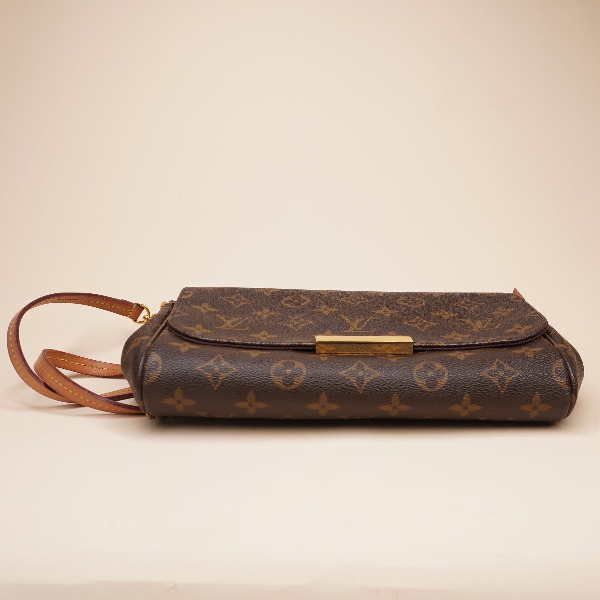 PRE-OWNED LV Monogram Favorite MM Crossbody Bag