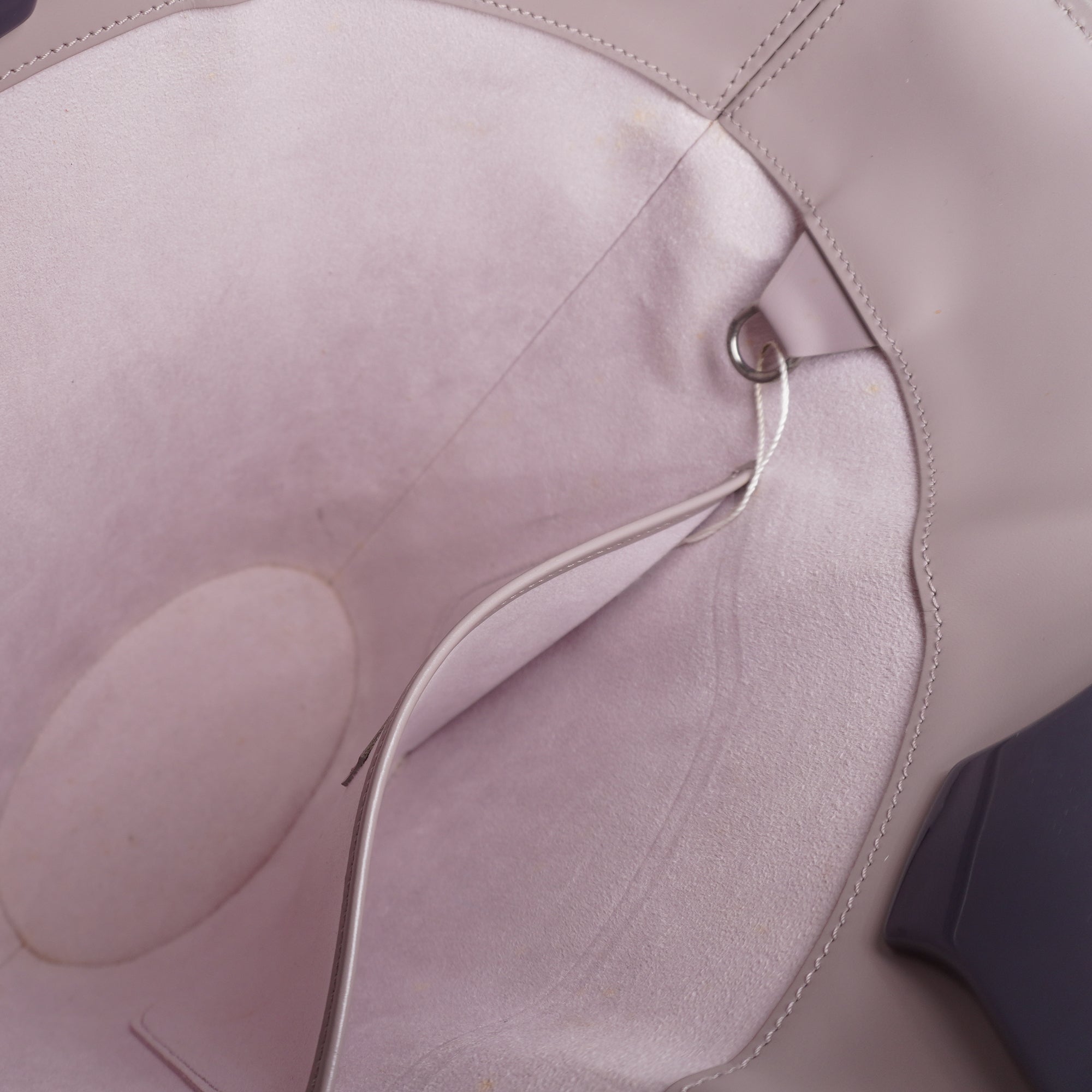 PRE-OWNED LV Small scratches inside Top Handle Bag