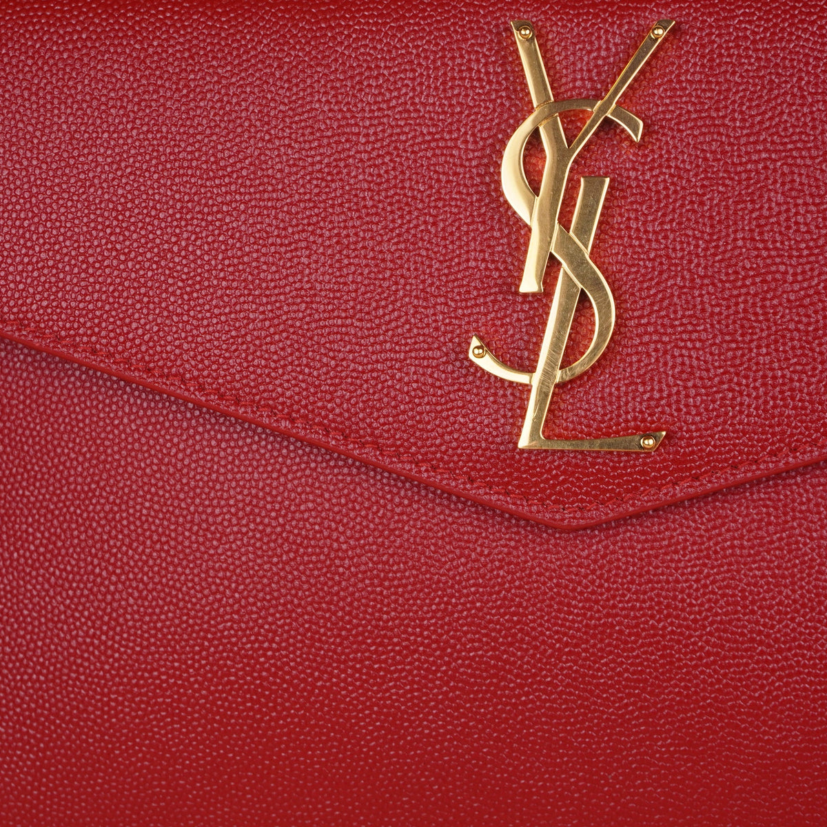 PRE-OWNED Uptown Grain de Poudre Leather Pouch Clutch in Red