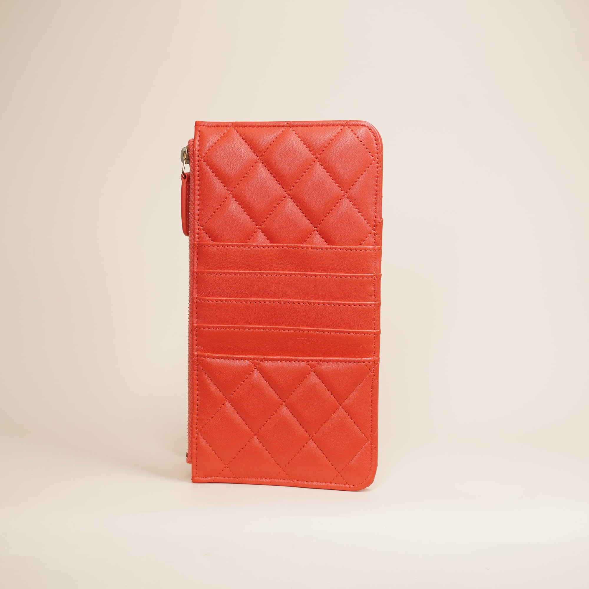 PRE-OWNED Caviar Quilted Classic iPhone Pouch Red