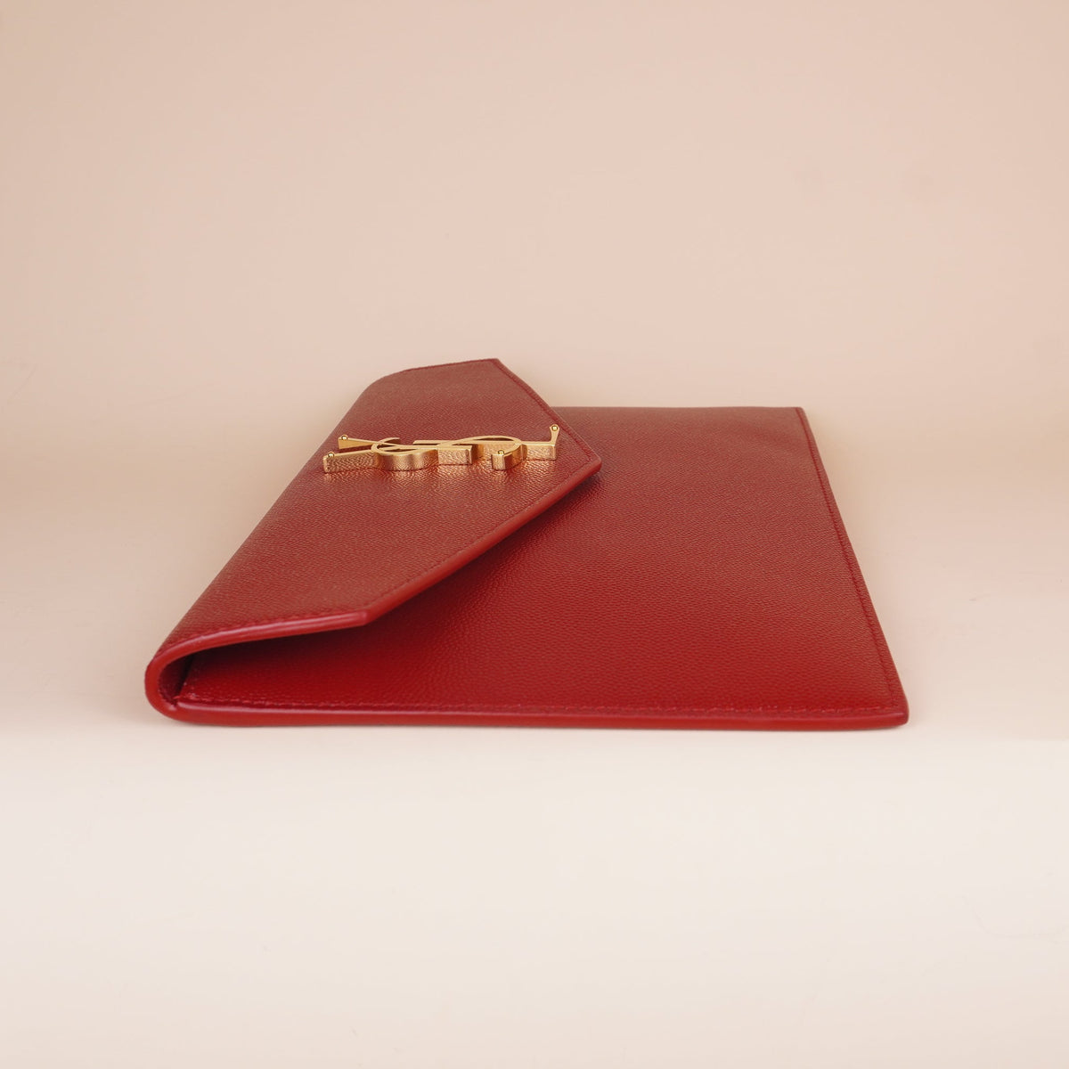 PRE-OWNED Uptown Grain de Poudre Leather Pouch Clutch in Red