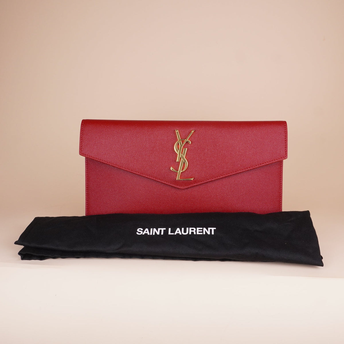 PRE-OWNED Uptown Grain de Poudre Leather Pouch Clutch in Red
