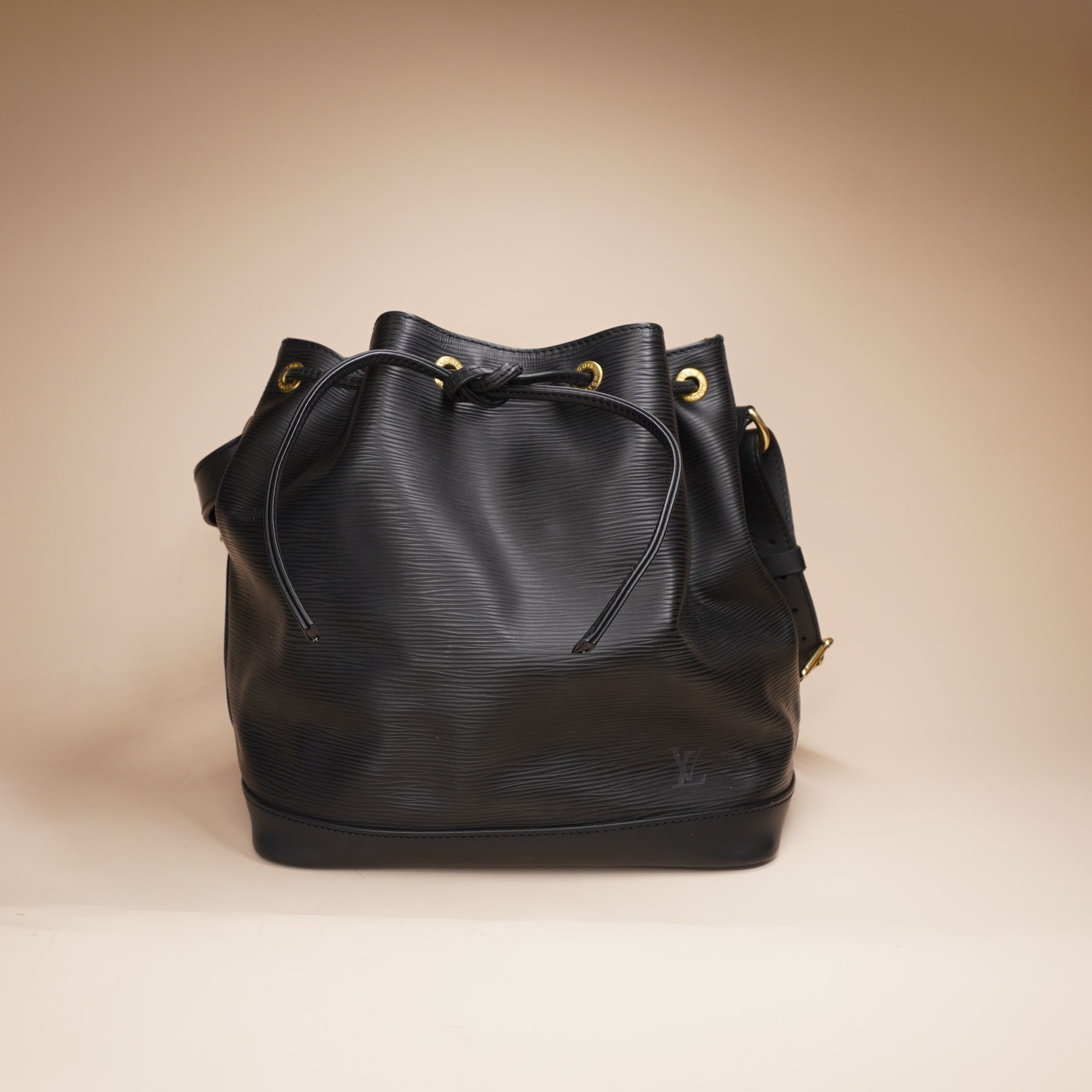 PRE-OWNED Noe Handbag Epi Leather Large Shoulder Bag