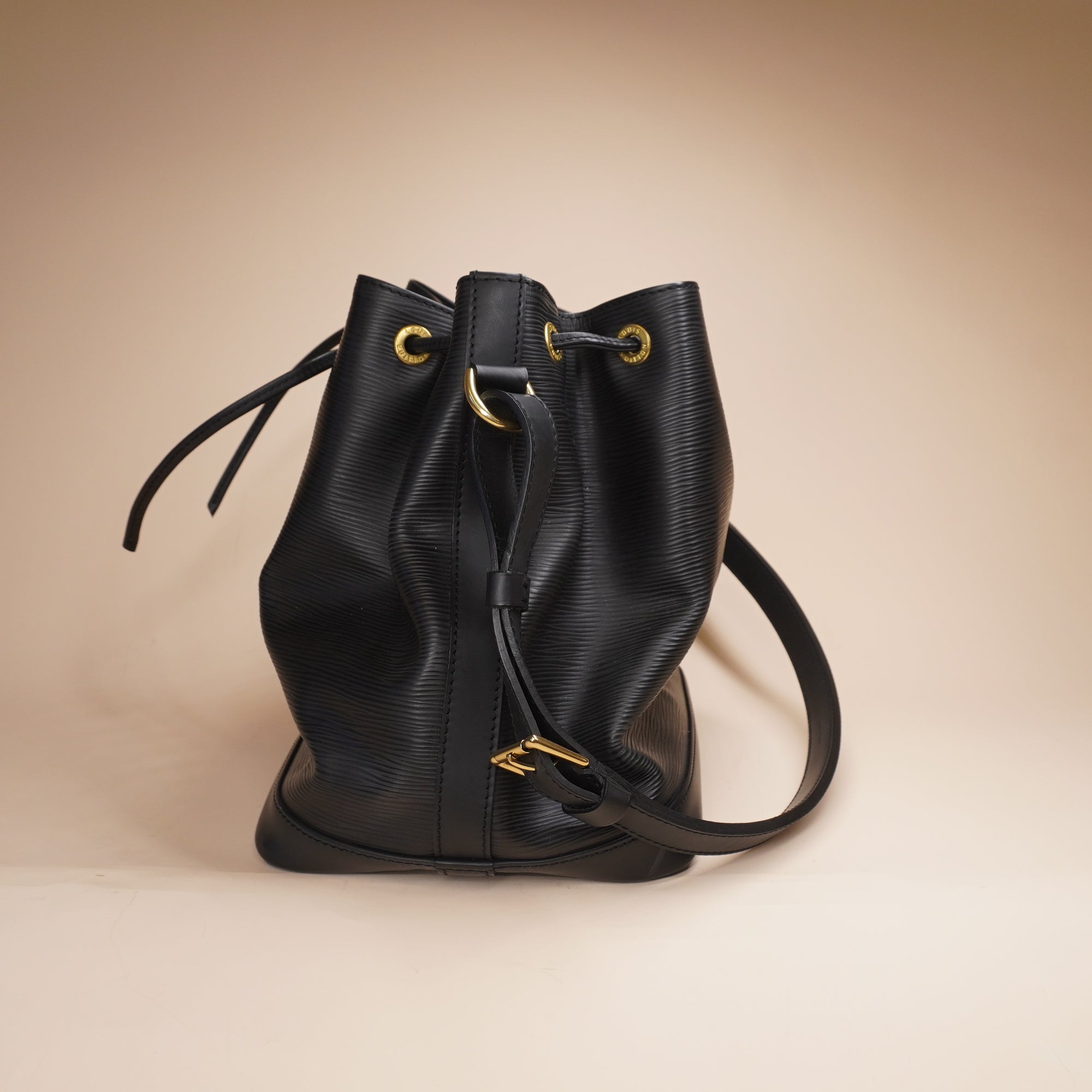 PRE-OWNED Noe Handbag Epi Leather Large Shoulder Bag