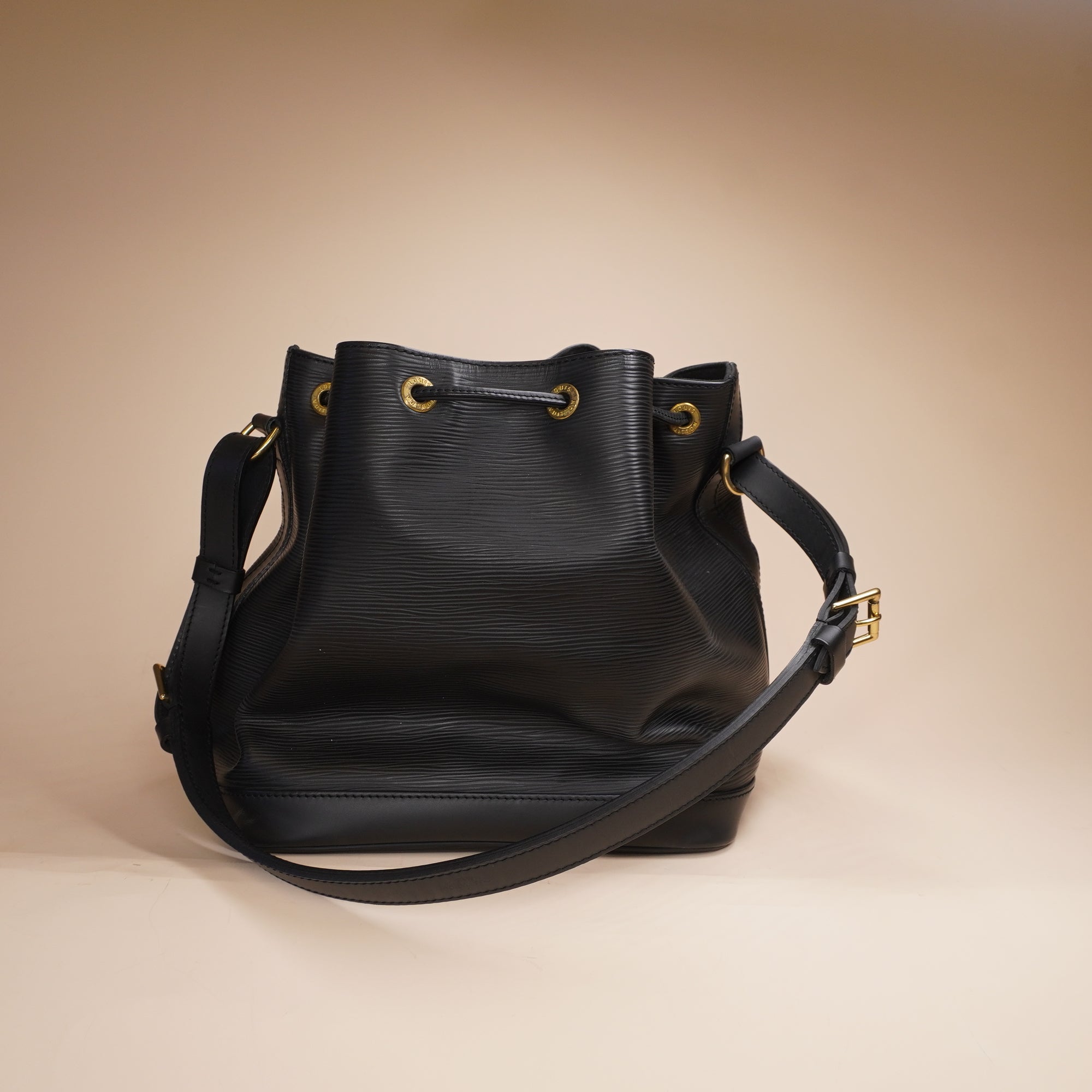 PRE-OWNED Noe Handbag Epi Leather Large Shoulder Bag