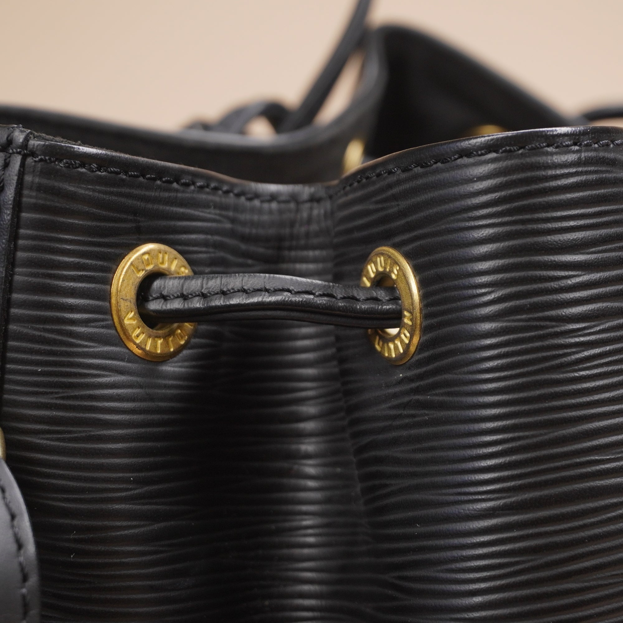 PRE-OWNED Noe Handbag Epi Leather Large Shoulder Bag