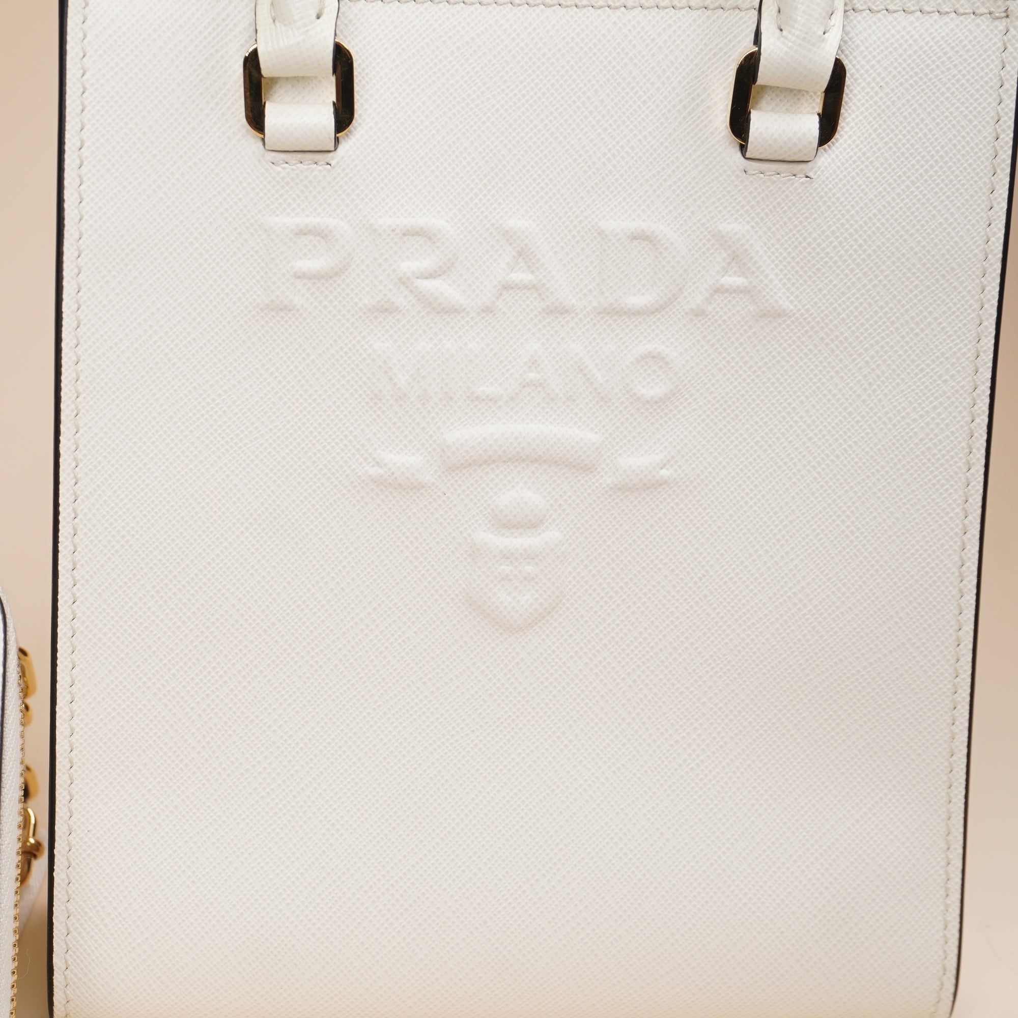 PRE-OWNED White Enameled Metal Triangle Tote Small Crossbody Bag